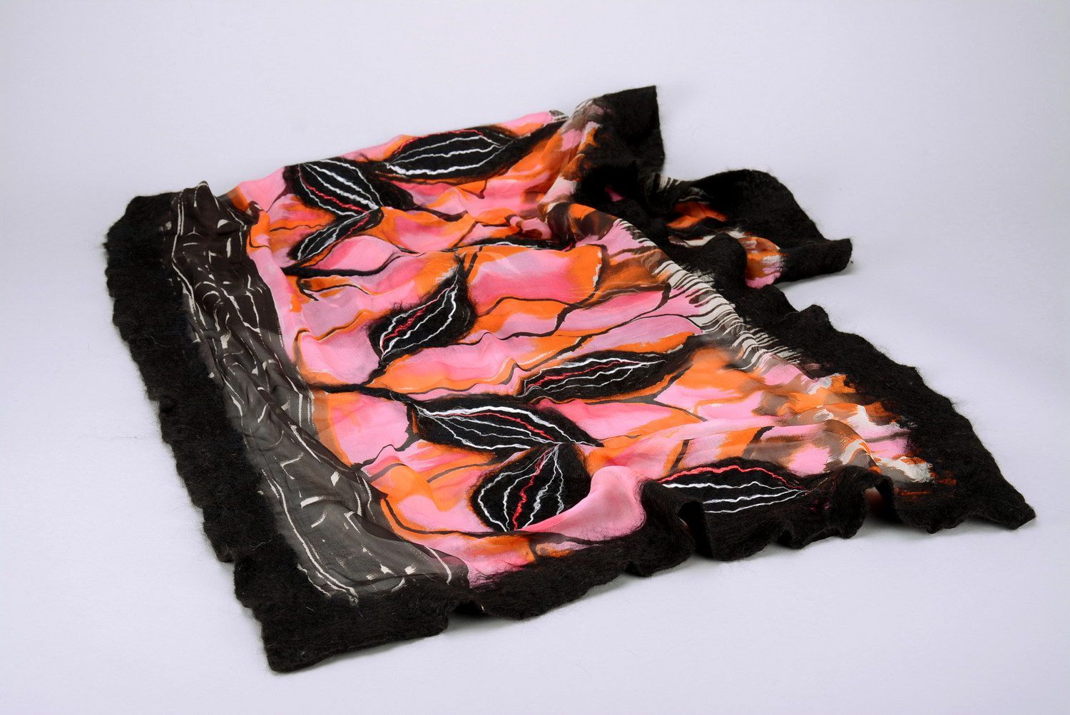 Écharpe palatine faite main en laine et soie Fleurs tropiques  photo 3