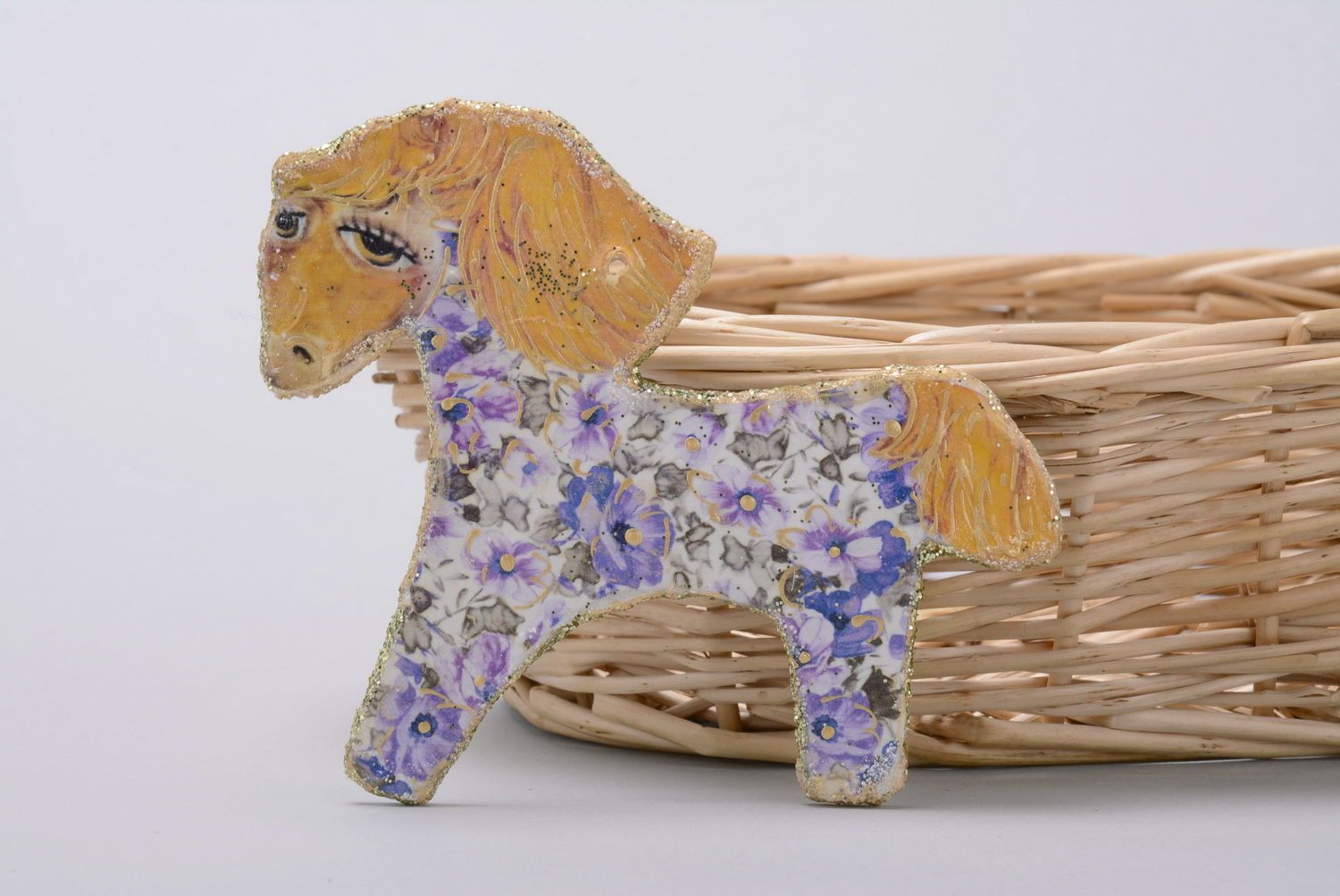 Pendant-talisman Horse painted with flowers photo 3