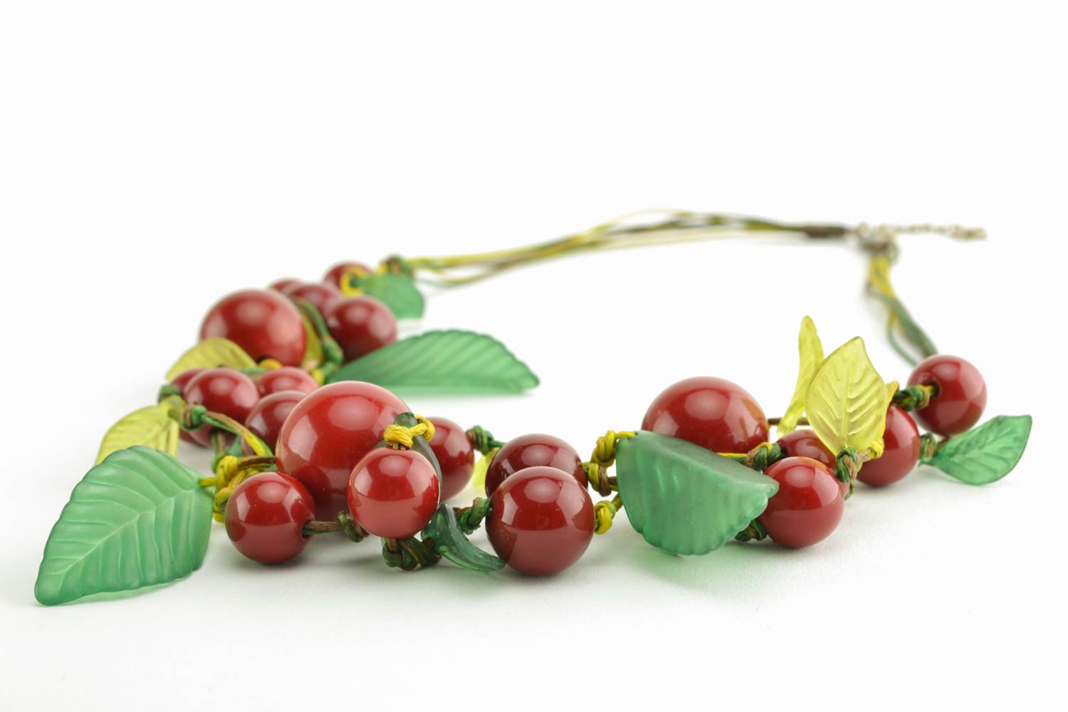Plastic beaded necklace Berries photo 1
