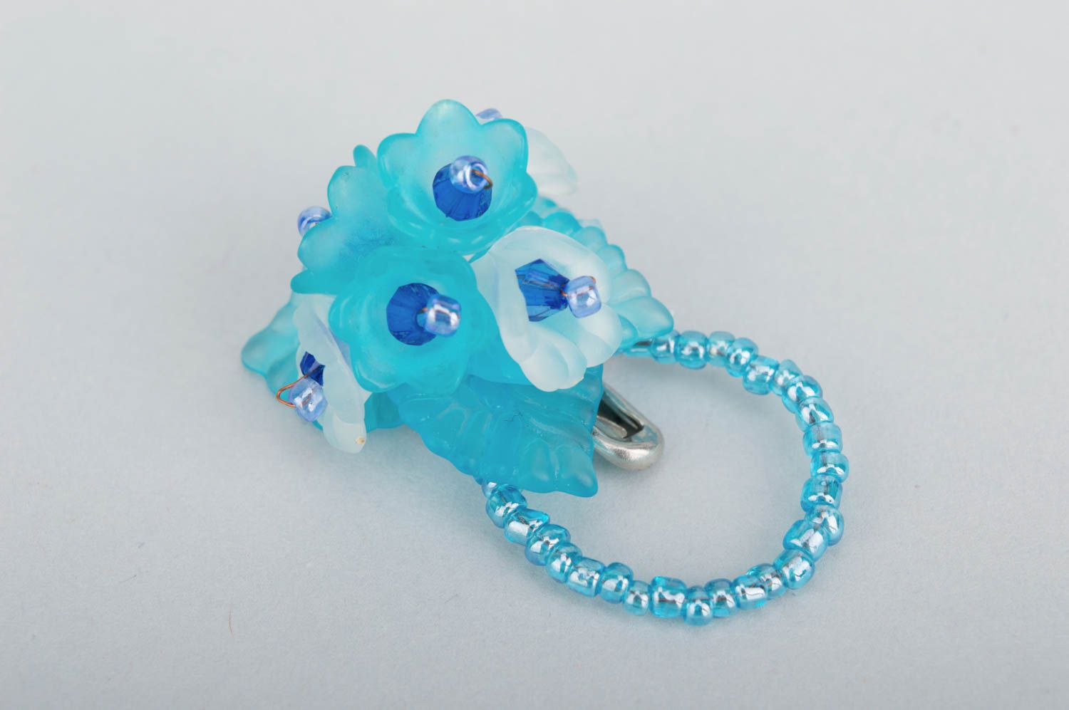 Brosche Blume handmade Accessoire für Frauen Glasperlen Schmuck in Blau schön foto 3