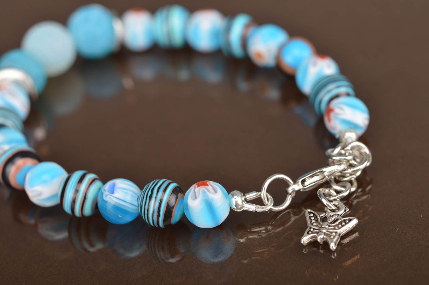 Bracelet de perles fantaisie bleu ciel fait main original stylé Fond de mer photo 3