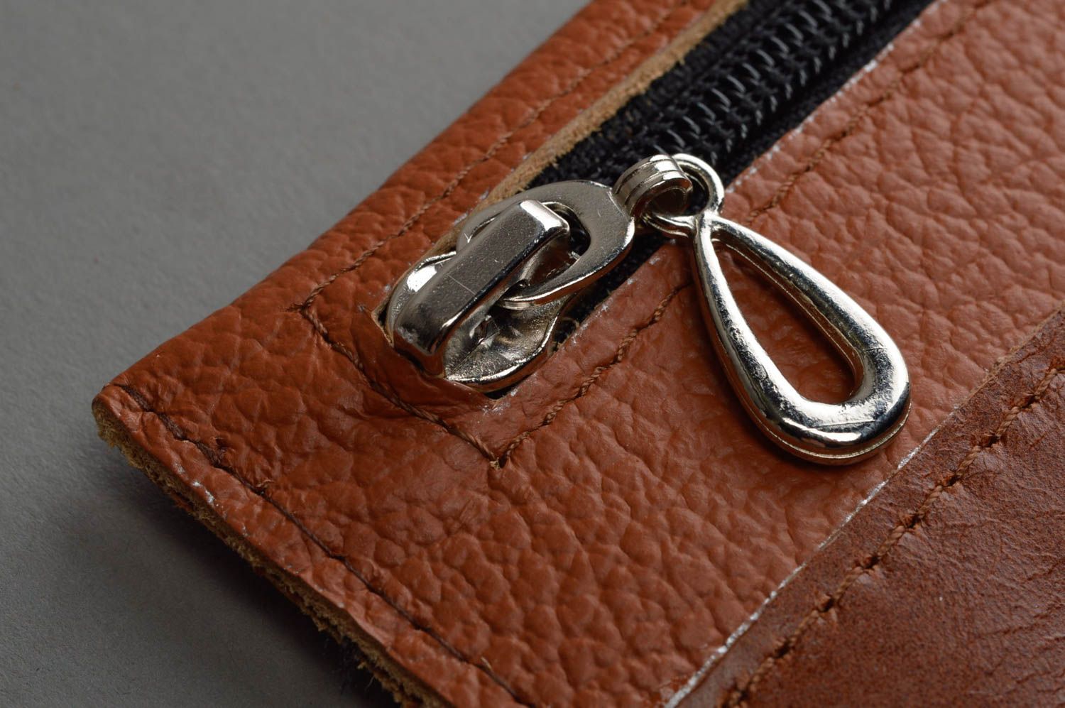 Stilvolle braune Damen Geldbörse aus Leder mit Reißverschluss handgemacht  foto 4