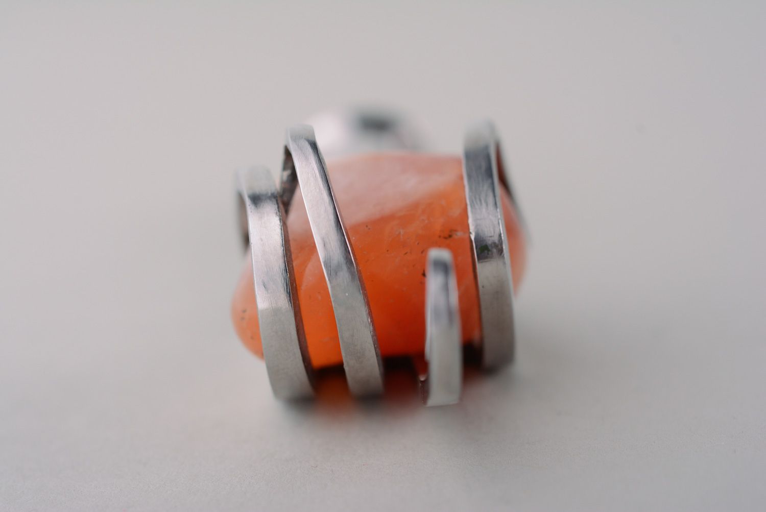 Pendentif en métal avec pierre orange fait main original accessoires pour femme photo 4