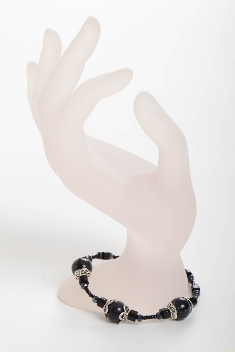 Bracelet en perles Bijou fait main Accessoire femme noir original festif photo 2