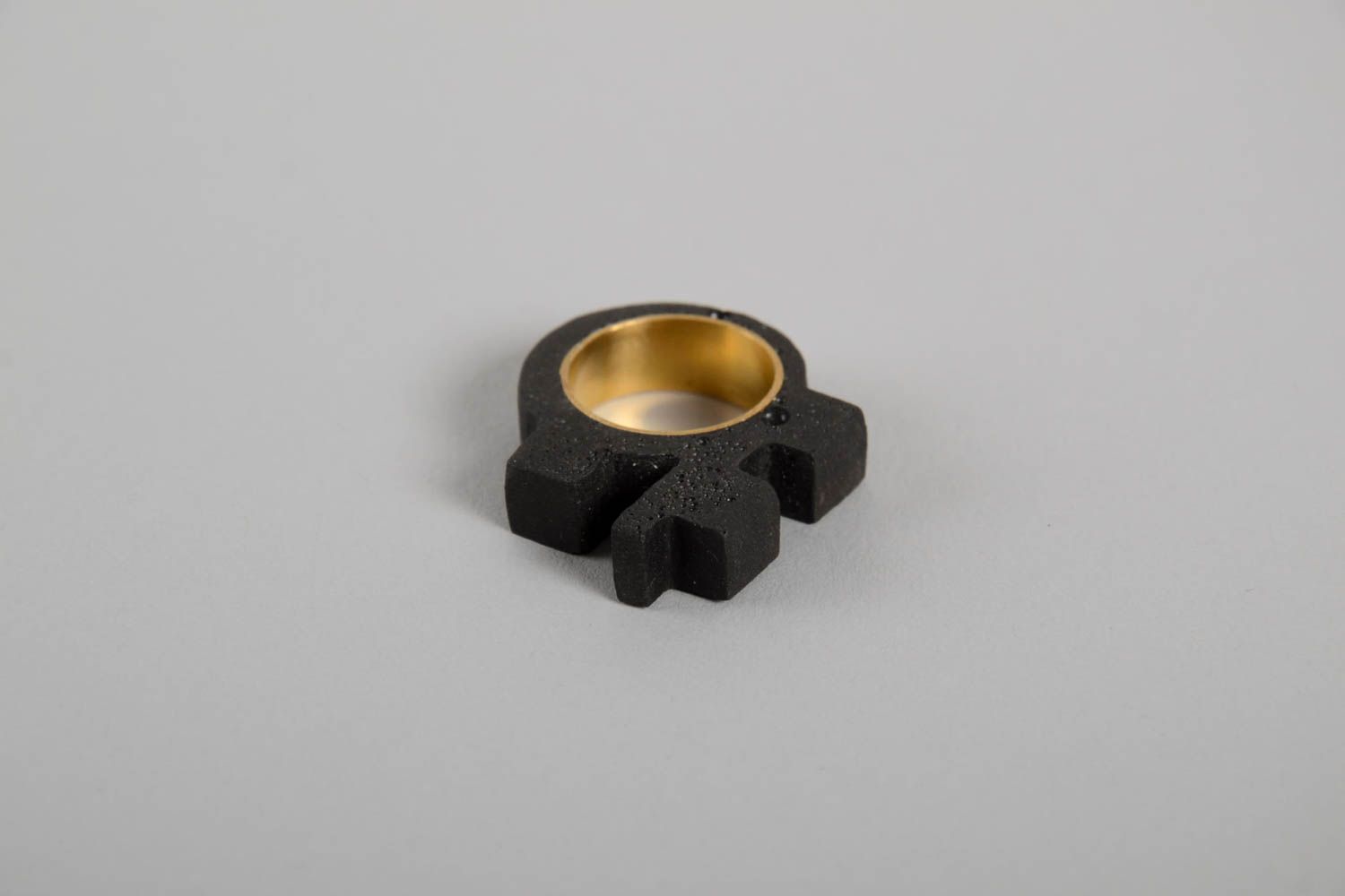 Черное кольцо ручной работы красивое кольцо из бетона кольцо из латуни фото 5