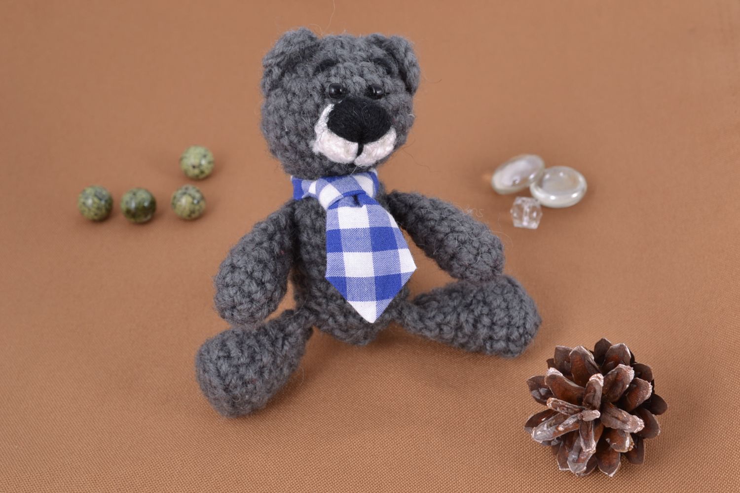 Petit doudou tricoté en coton, laine, acrylique au crochet gris fait main Ourson photo 1