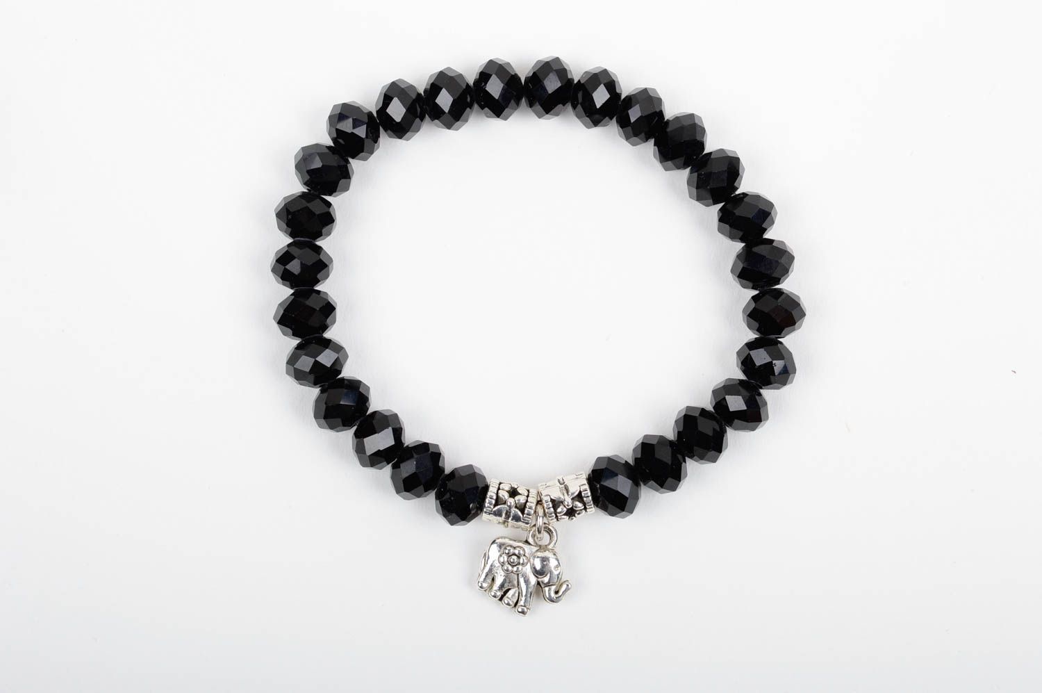 Bracelet en cristaux tchèques fait main noir élégant avec breloque Éléphant photo 1