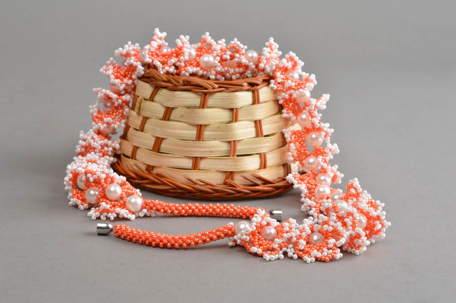 Ожерелье из бисера ручной работы авторское красивое стильное женское Кораллы фото 1