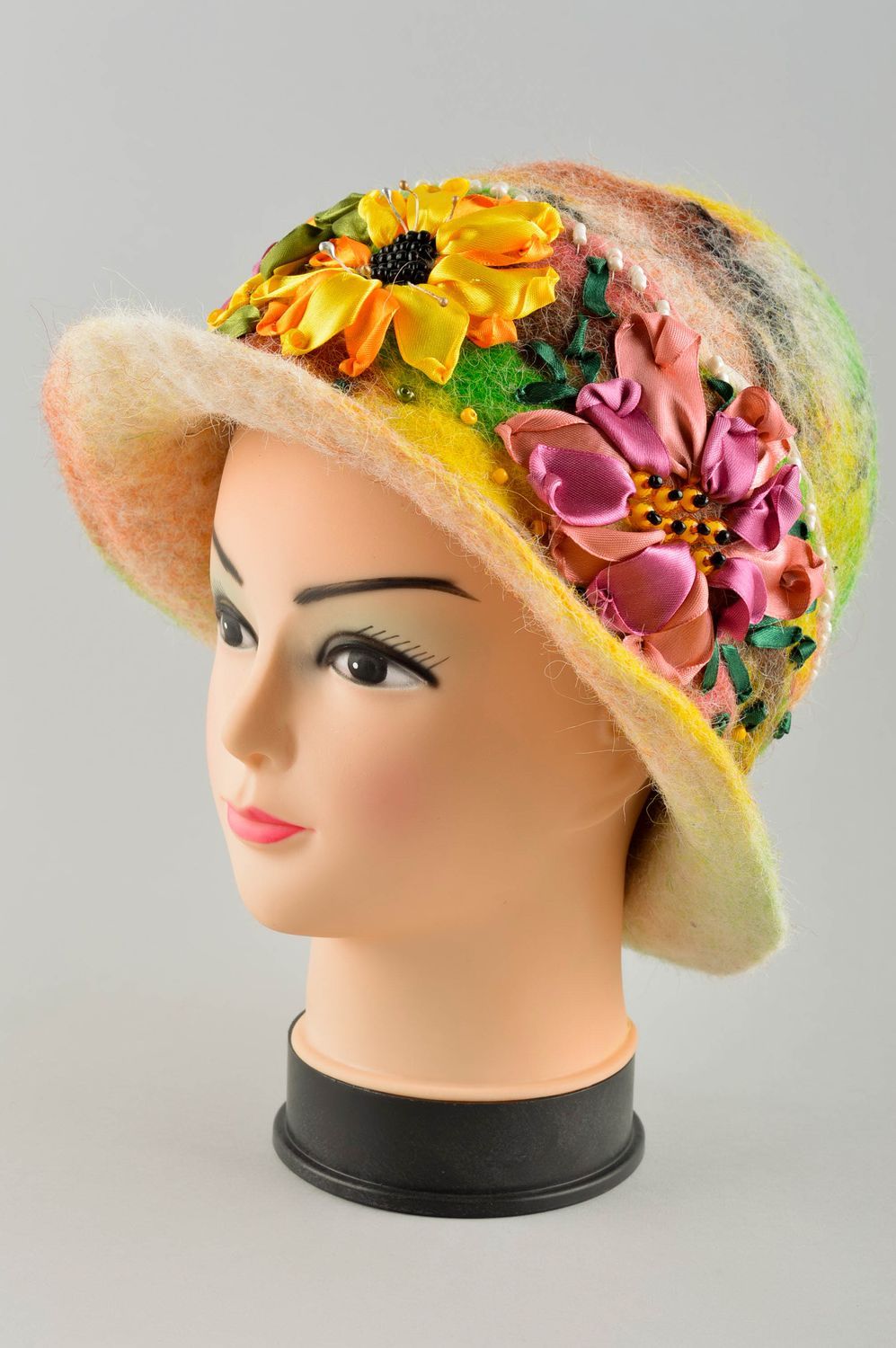 Chapeau femme fait main Cloche chapeau rubans satin fleurs Accessoire femme photo 2