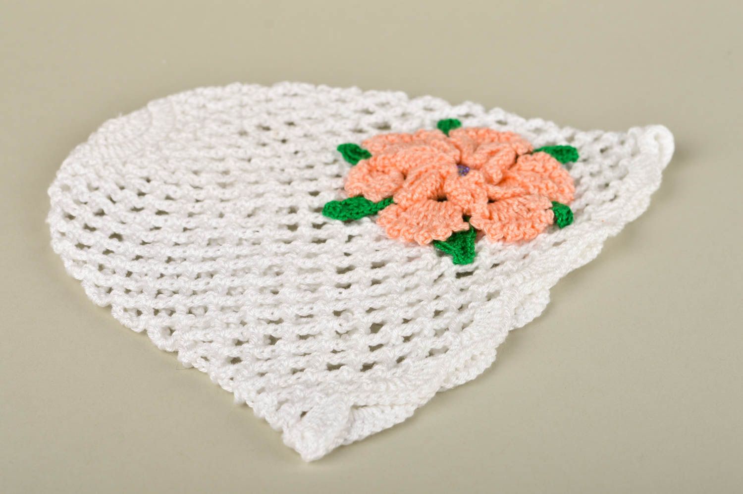 Bonnet tricot fait main Chapeau au crochet blanc fleur pêche Vêtement fille photo 2