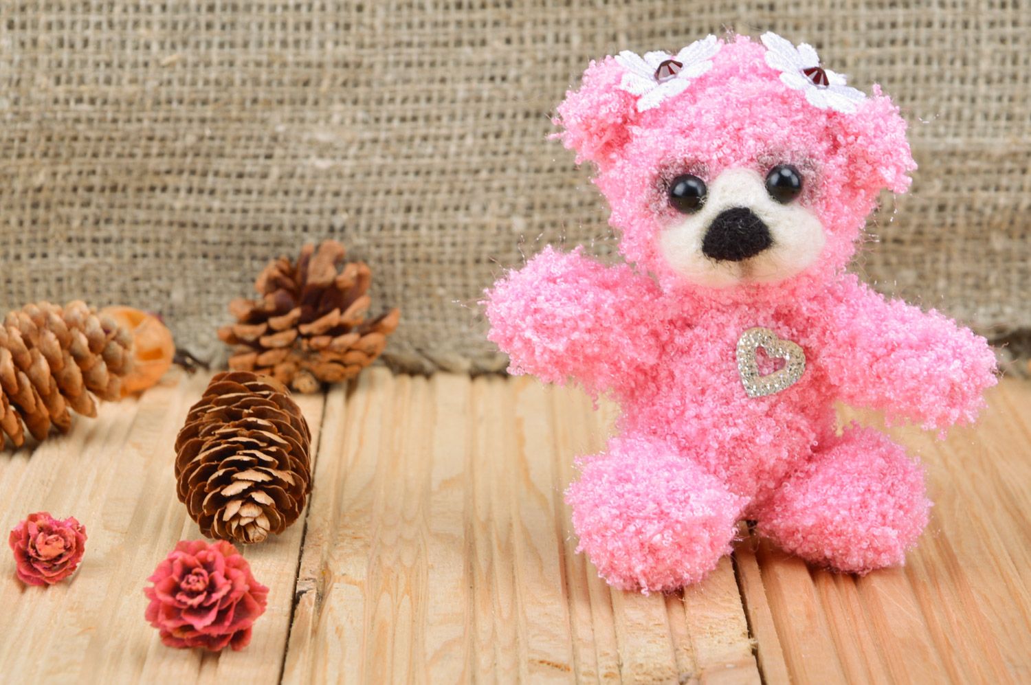 Розовая мягкая вязаная игрушка ручной работы в виде мишки для девочки подарок фото 1