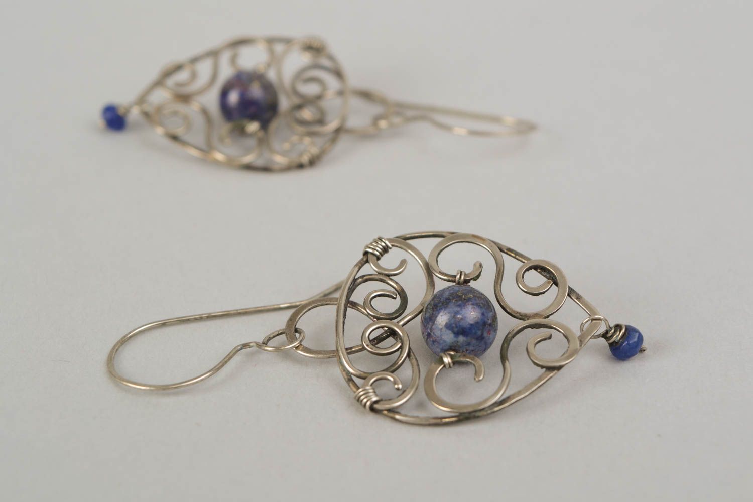 Nickel-silver earrings with lazuli and quartz  photo 1
