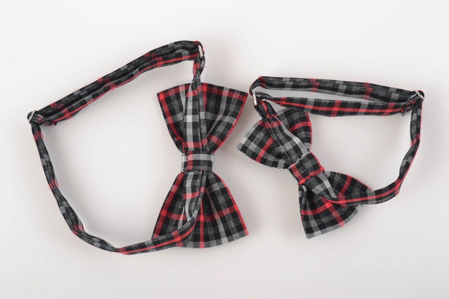 Set of 2 handmade two sided checkered bow ties with straps 490 mm and 430 mm photo 3