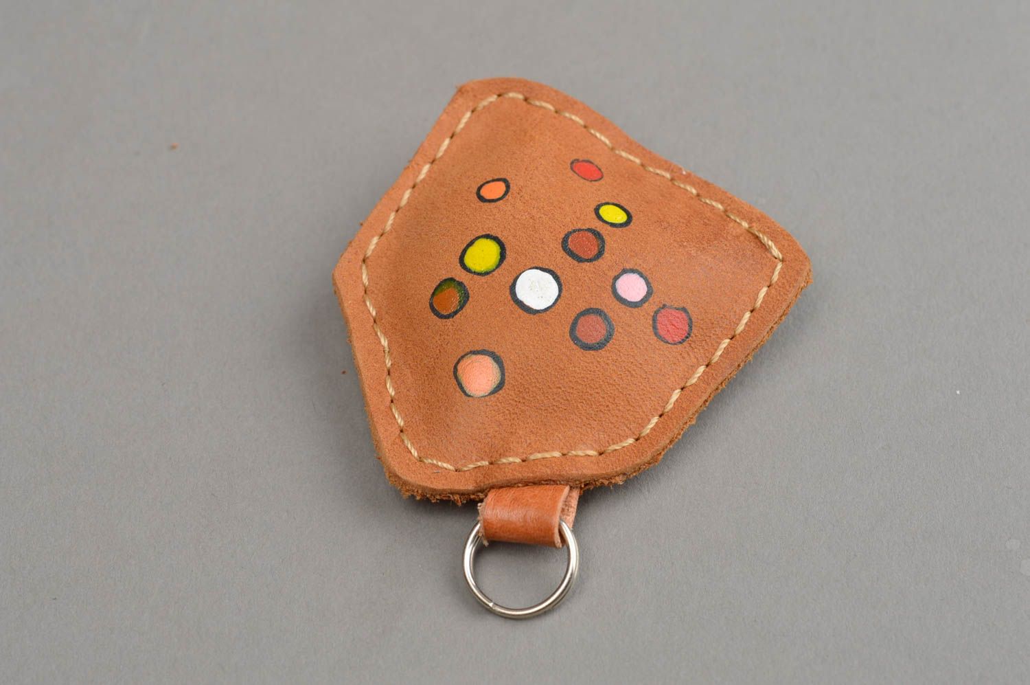 Llavero artesanal con forma de caista marrón regalo original accesorios de cuero foto 4