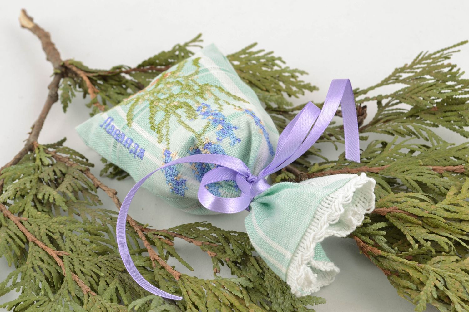 Scented sachet bag with lavender photo 1