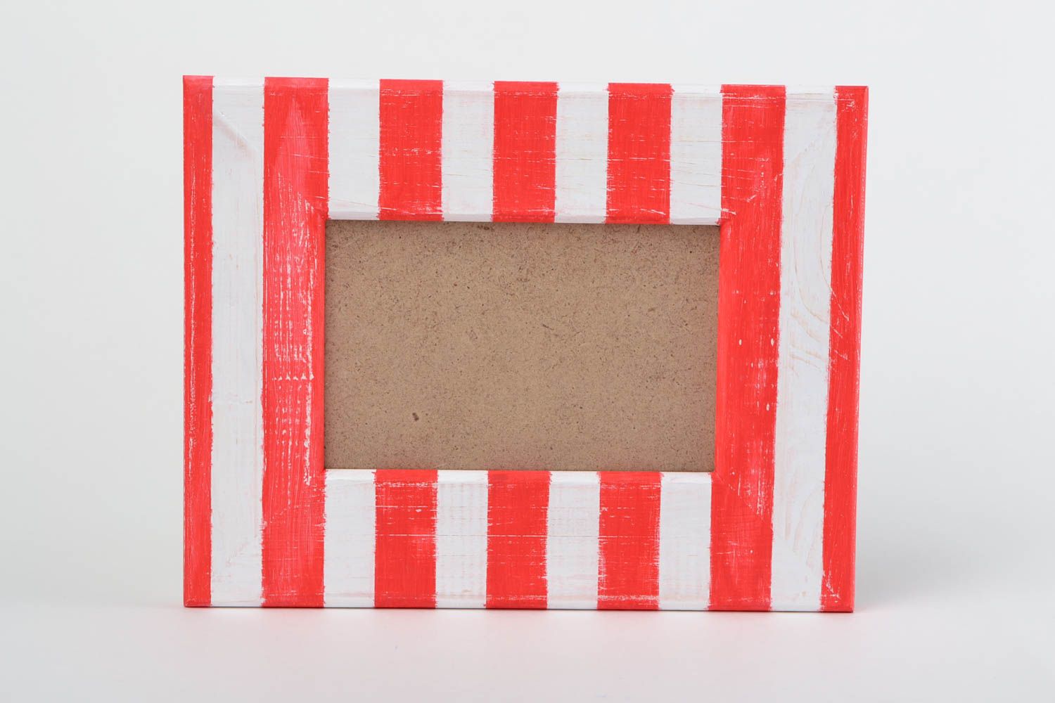 Holz Fotorahmen mit Bemalung gestreift weiß rot Geschenk für Mädchen handmade foto 3