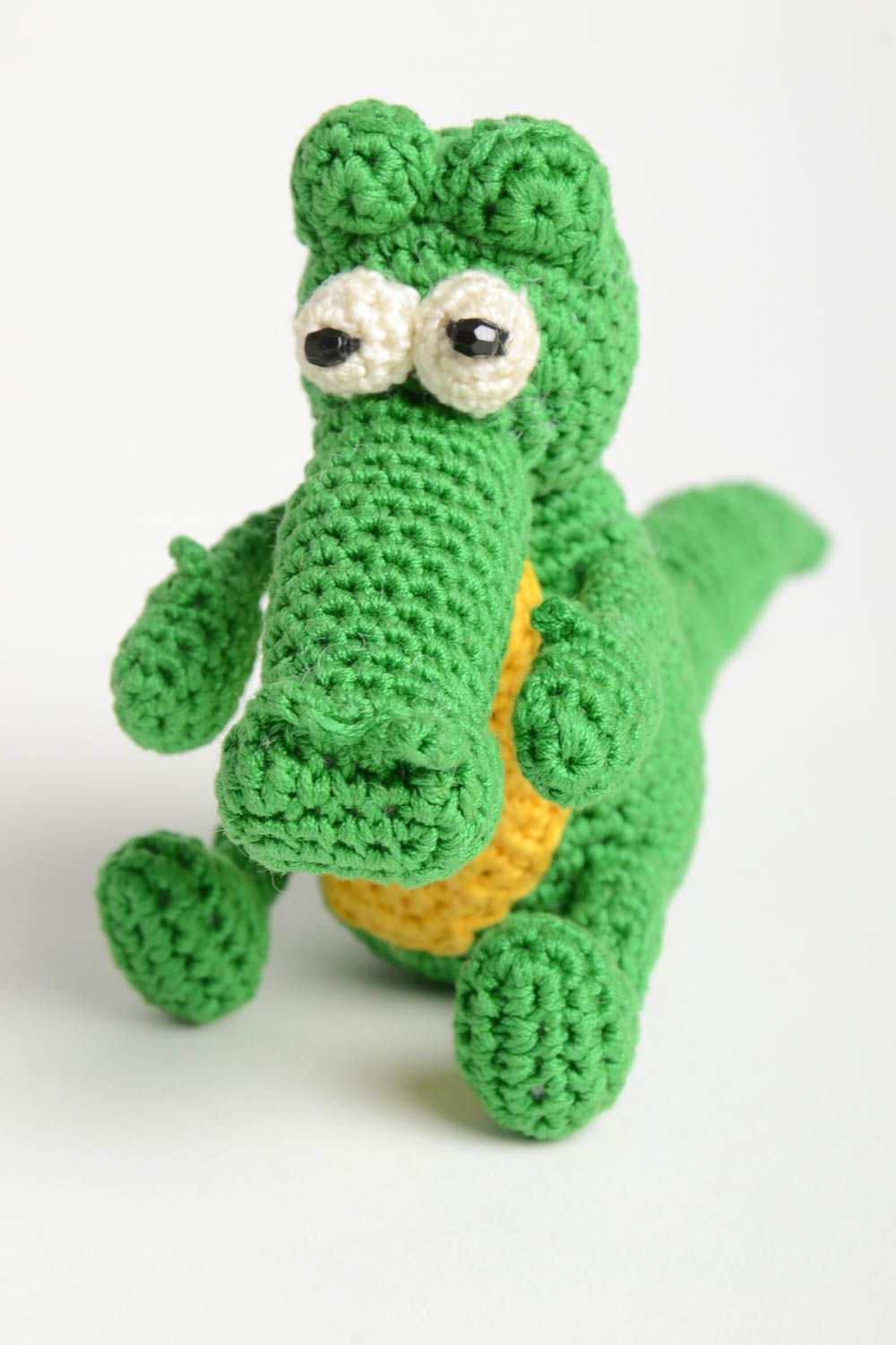 Jouet tricoté au crochet Peluche faite main Cadeau enfant original Crocodile photo 2