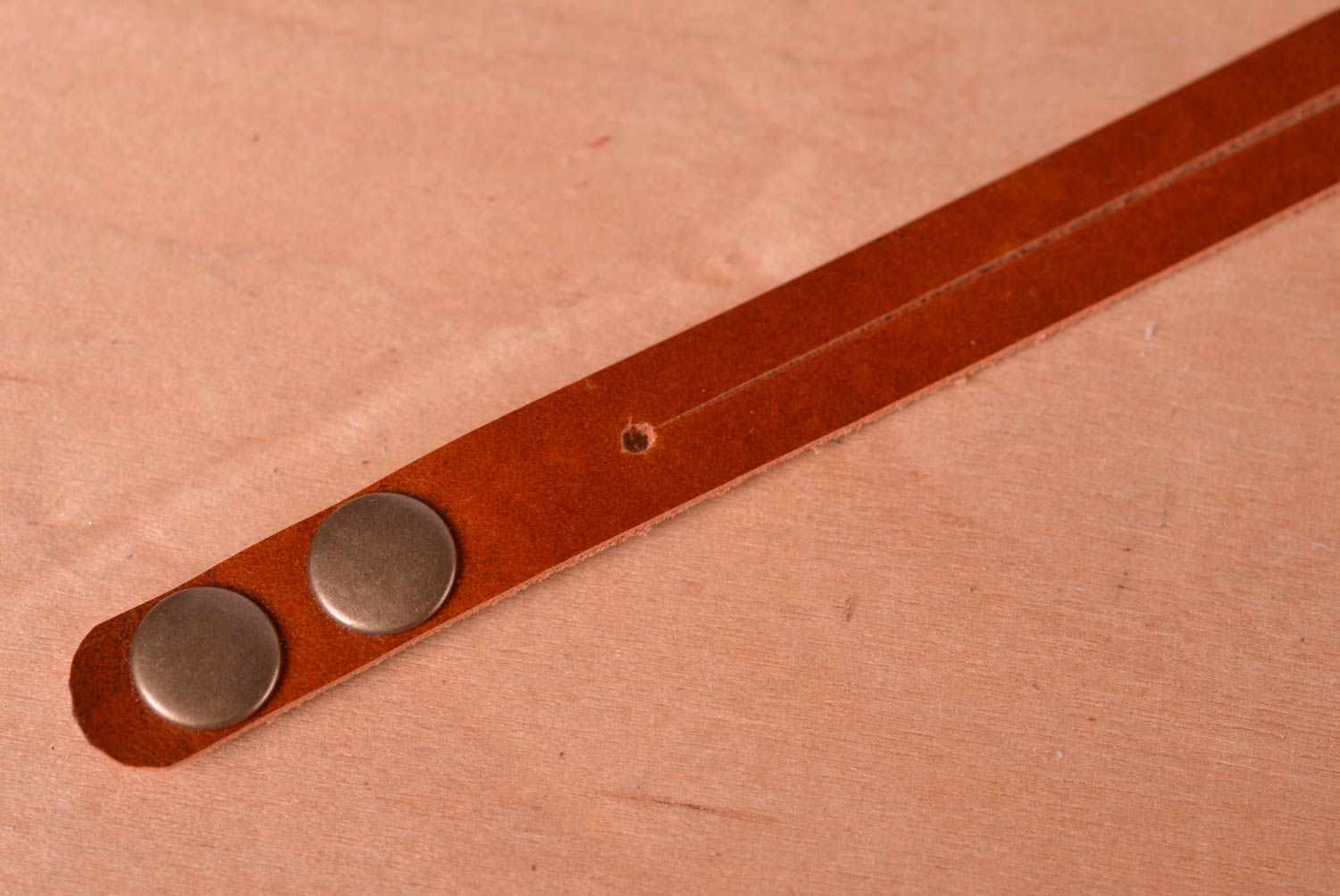 Bracelet cuir Bijou fait main Accessoire femme avec boutons-pression en métal photo 4