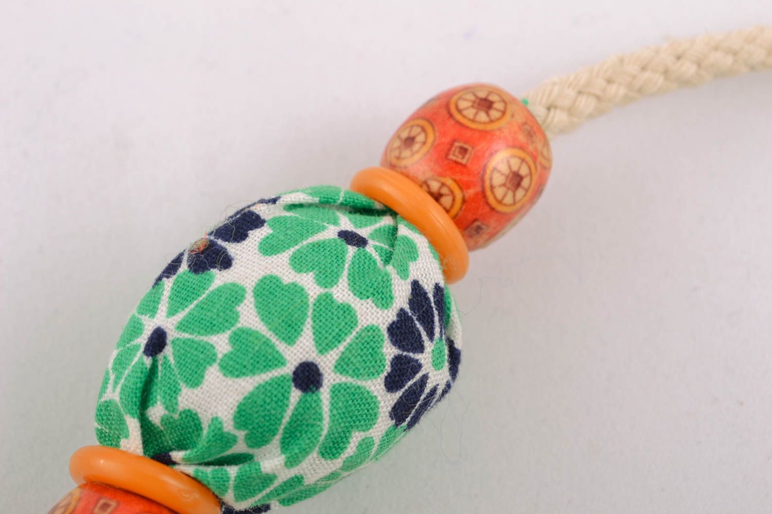 Handmade Collier aus Textil  foto 2