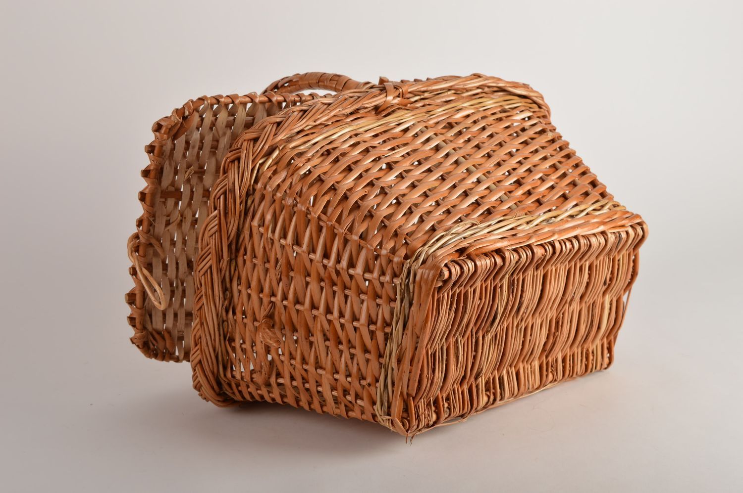 Handmade basket for picnic woven decorative element designer basket ideas photo 5