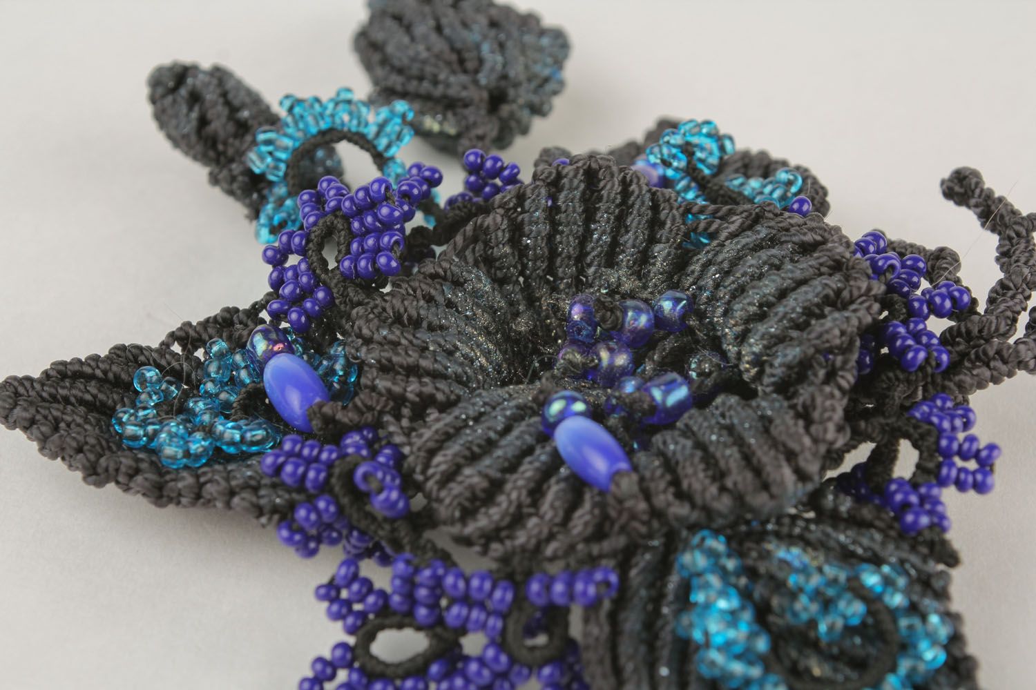 Black-blue woven brooch photo 4