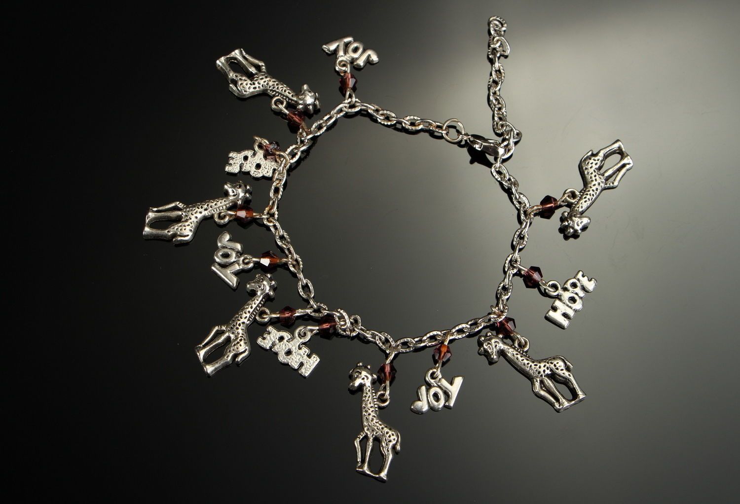 Chain bracelet with giraffes, steel and glass beads photo 3