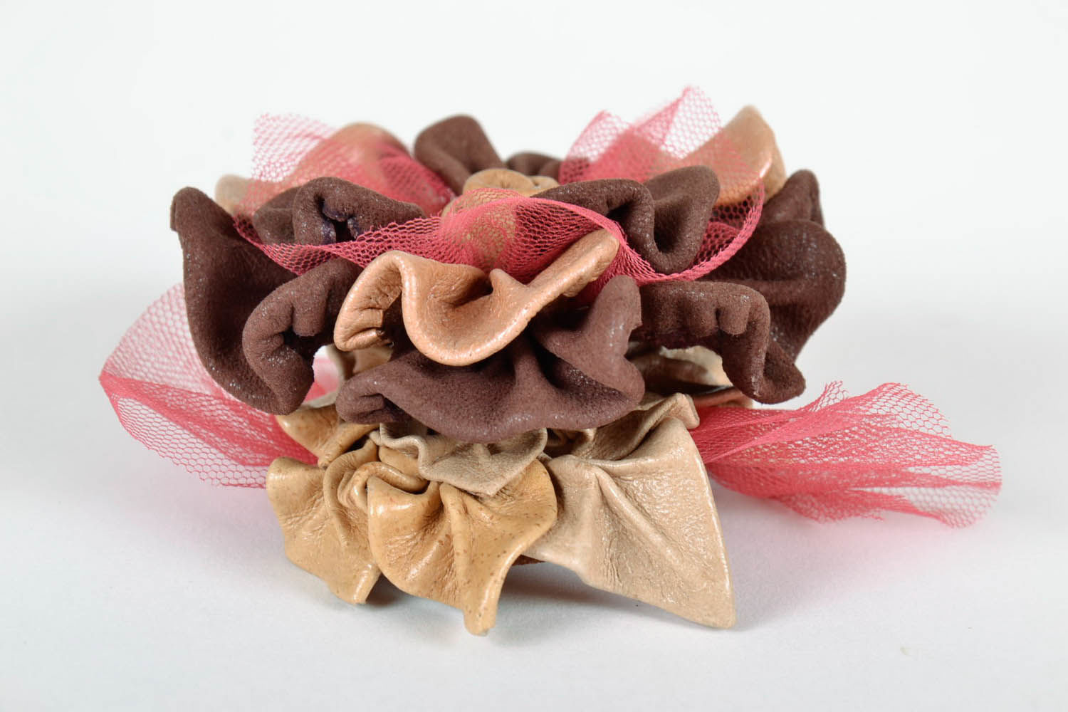Leather brooch in the shape of a flower photo 2
