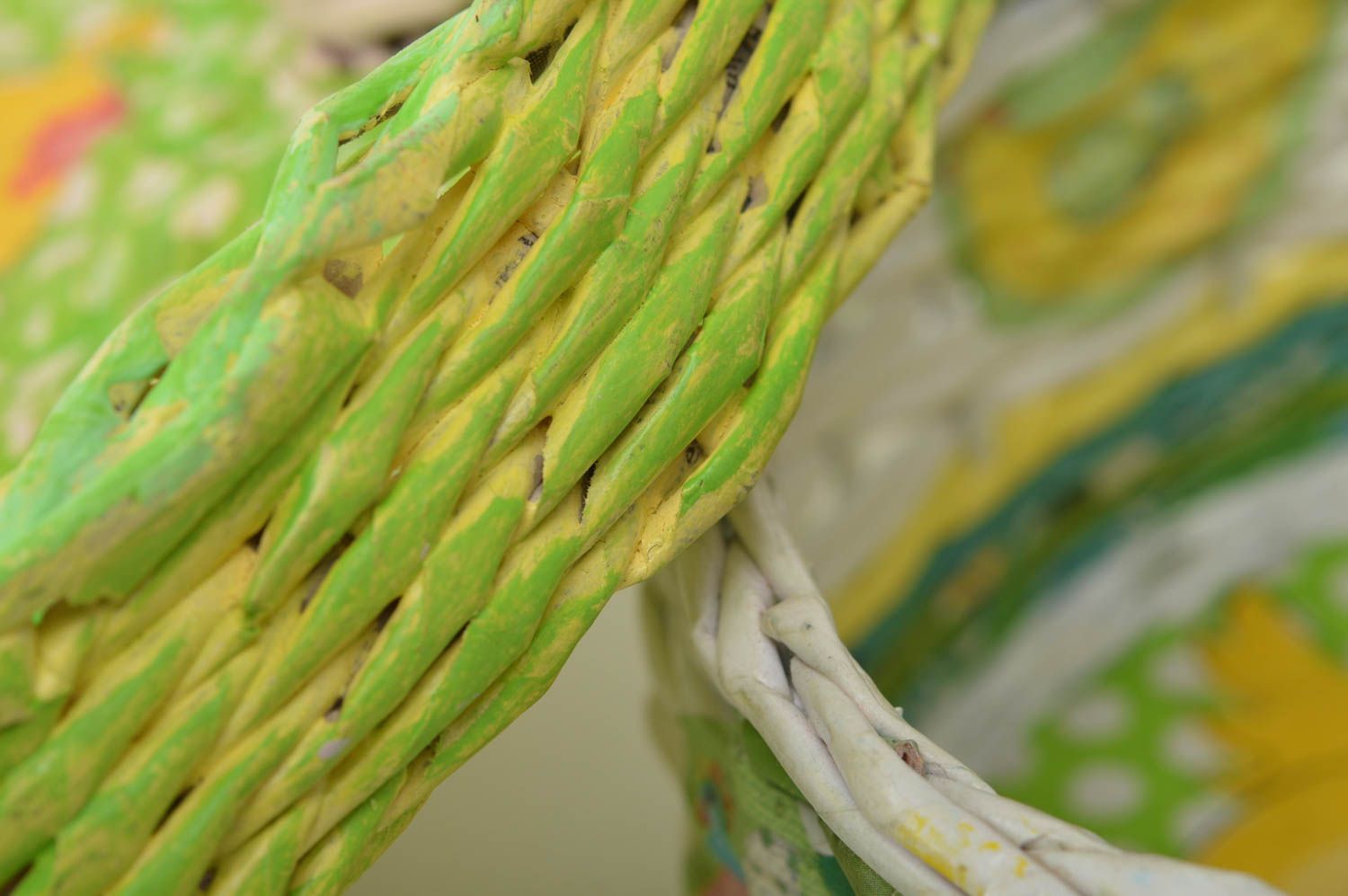 Плетеная корзинка ручной работы пасхальная корзина с подносом корзина из бумаги фото 3