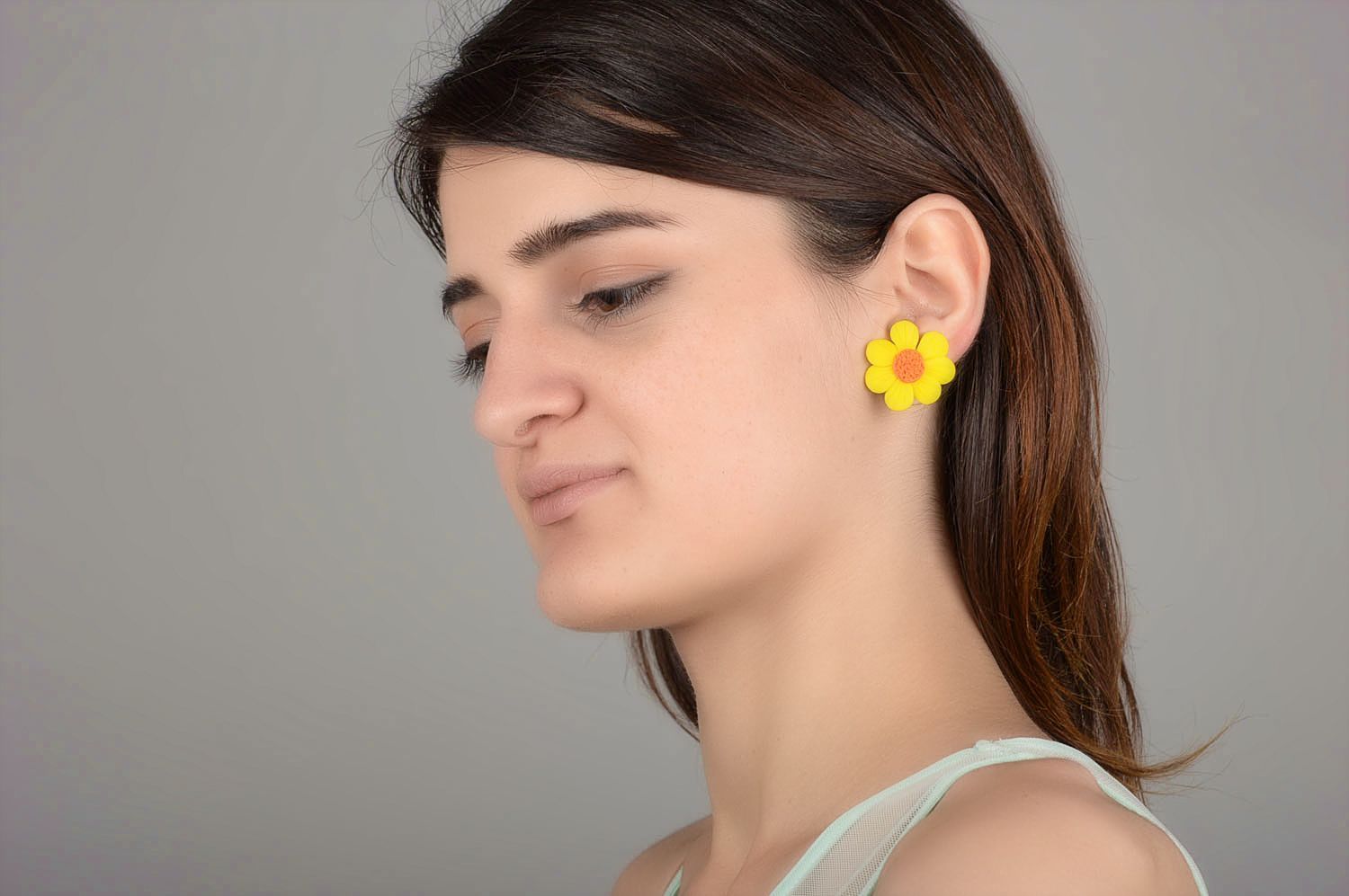Boucles d'oreilles puces Bijou fait main fleurs jaunes Cadeau pour femme photo 5