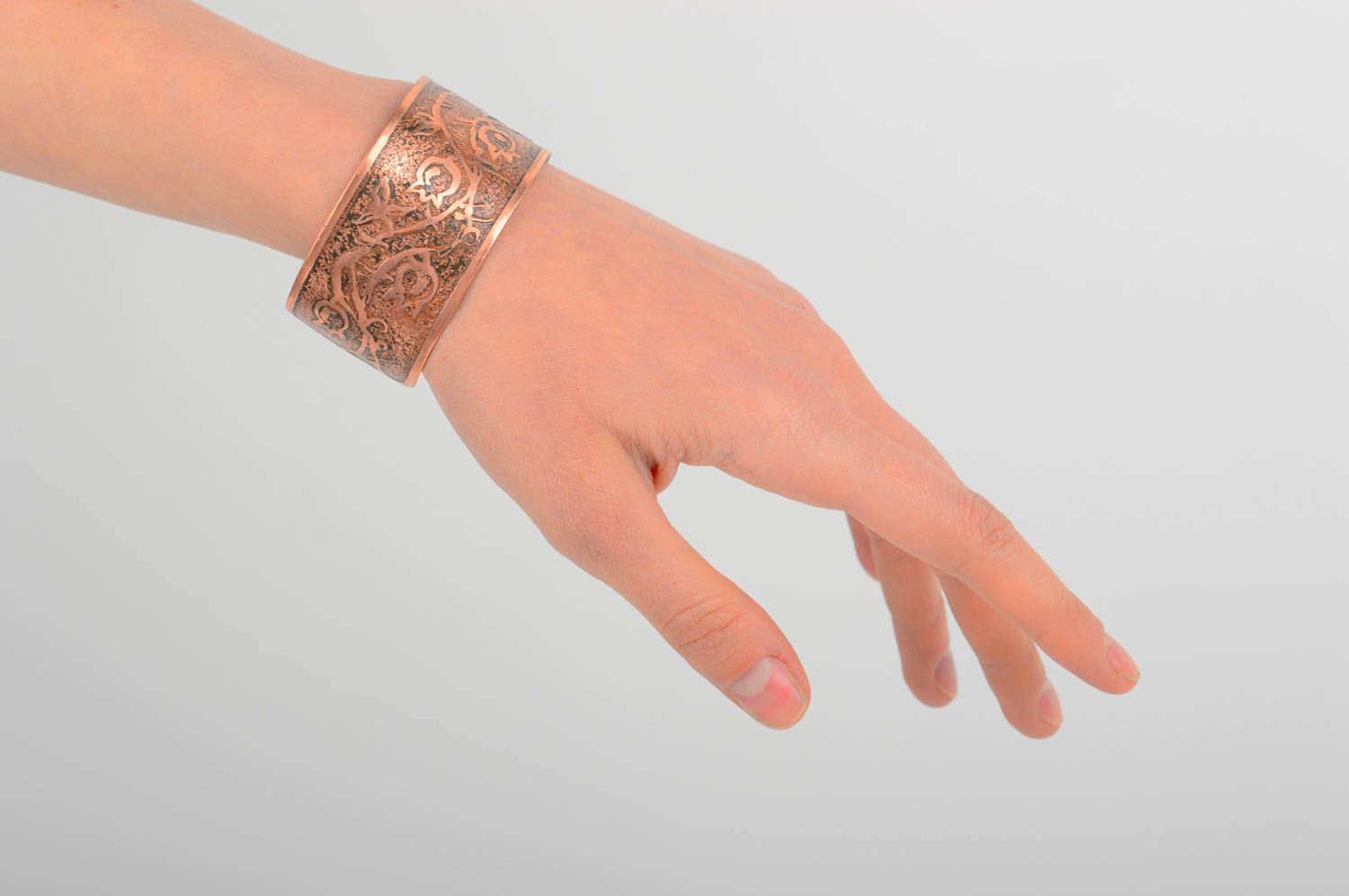 Bracelet cuivre Bijou fait main large original Accessoire femme design photo 2