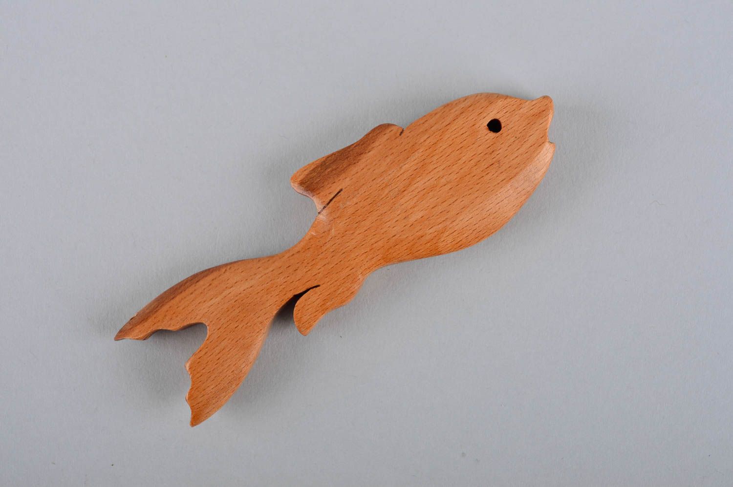 Juguete de madera hecho a mano decoración de interior regalo original pez foto 5