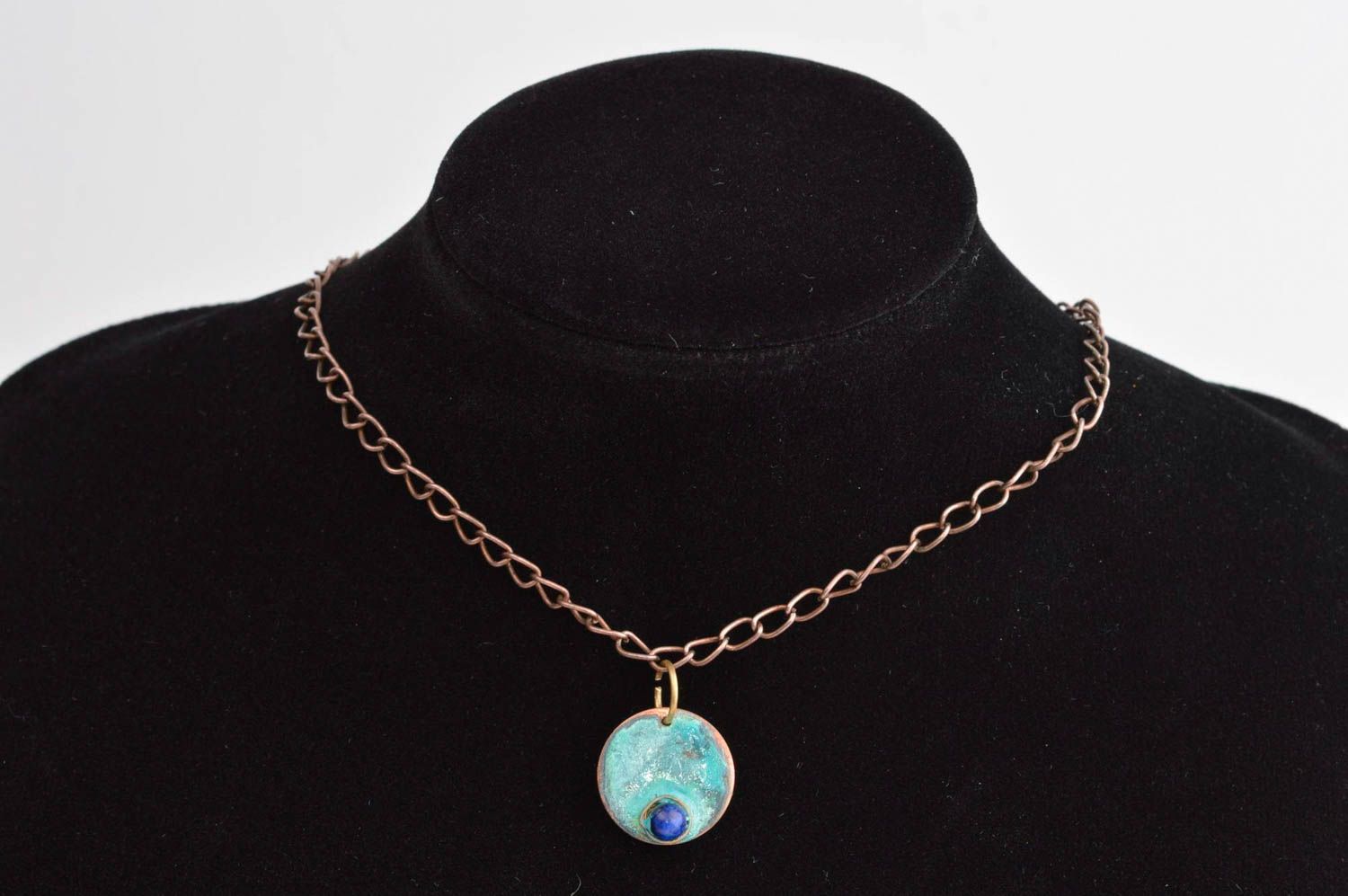 Pendentif lapis-lazuli rond Bijou fait main cuivre design Accessoire femme photo 1