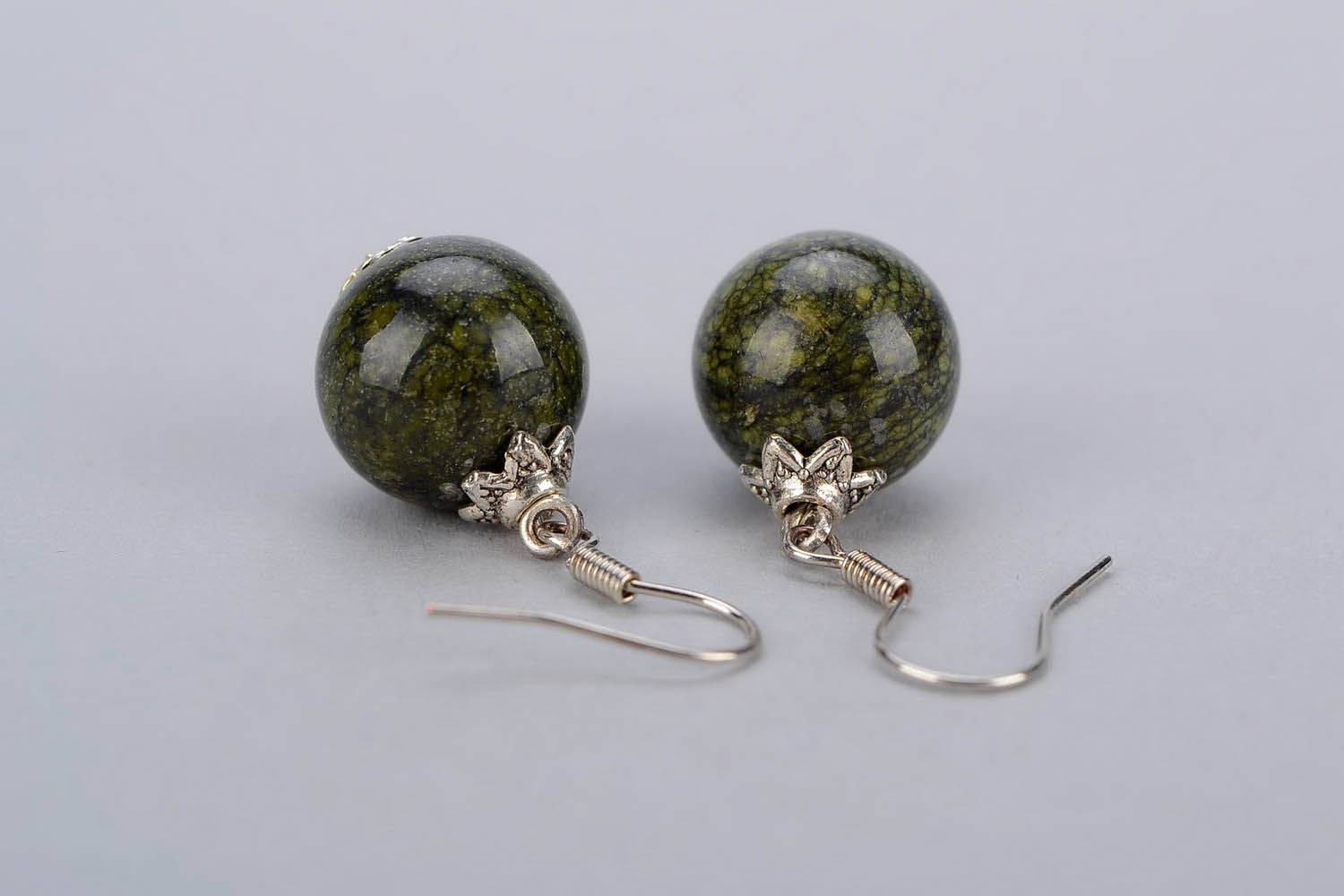 Ball Earrings with Serpentine photo 4