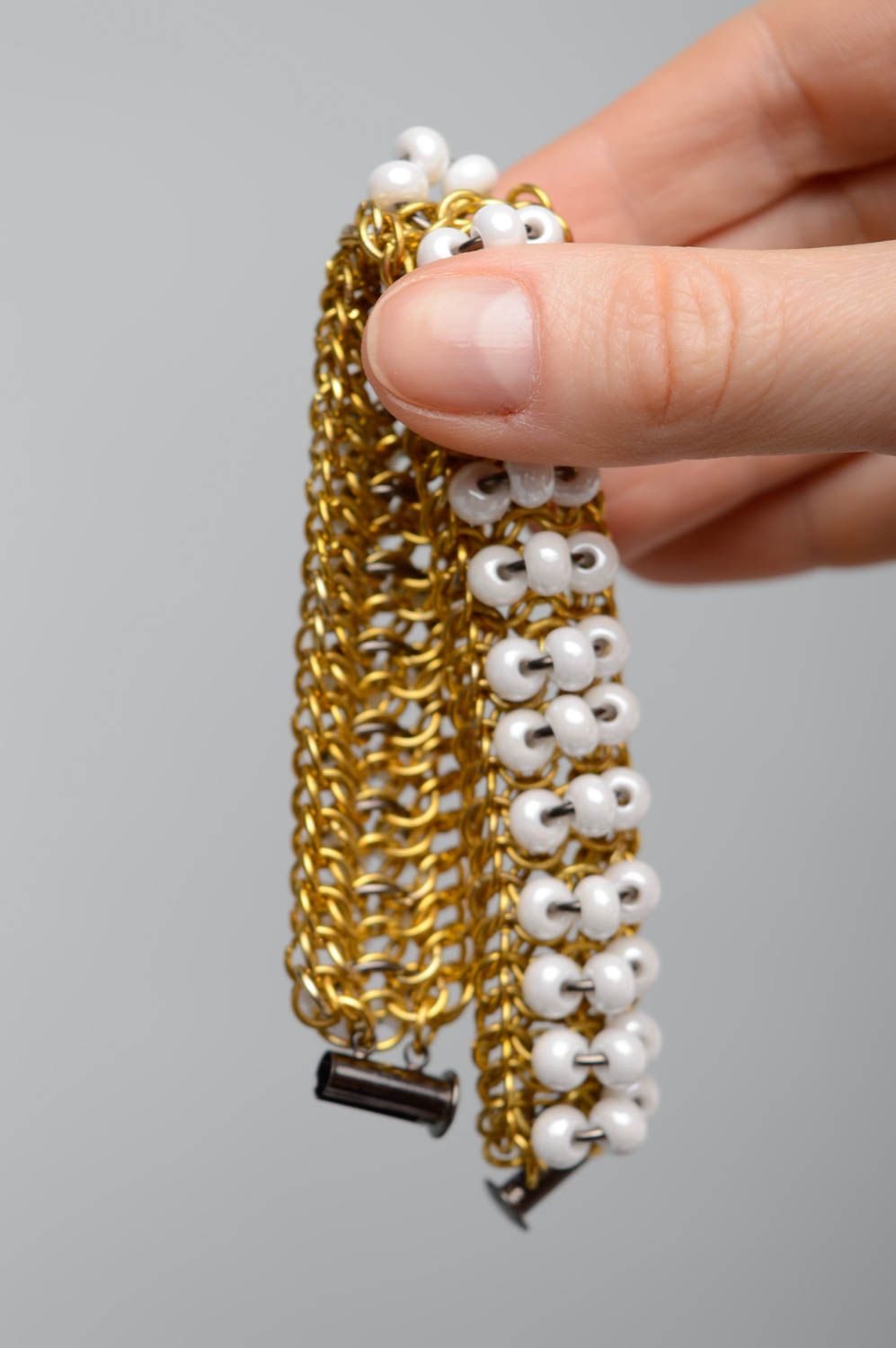Handmade Armband aus Metall in Webtechnik mit Glasperlen  foto 3