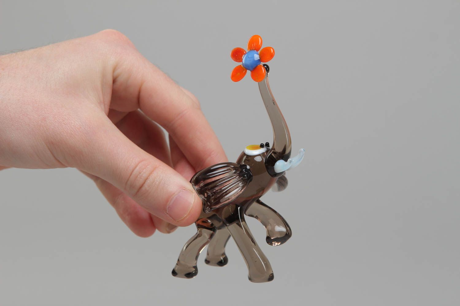 Figurine miniature en verre lampwork en forme d'éléphant faite main photo 4