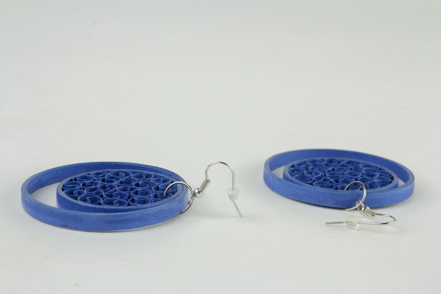 Round paper earrings photo 3