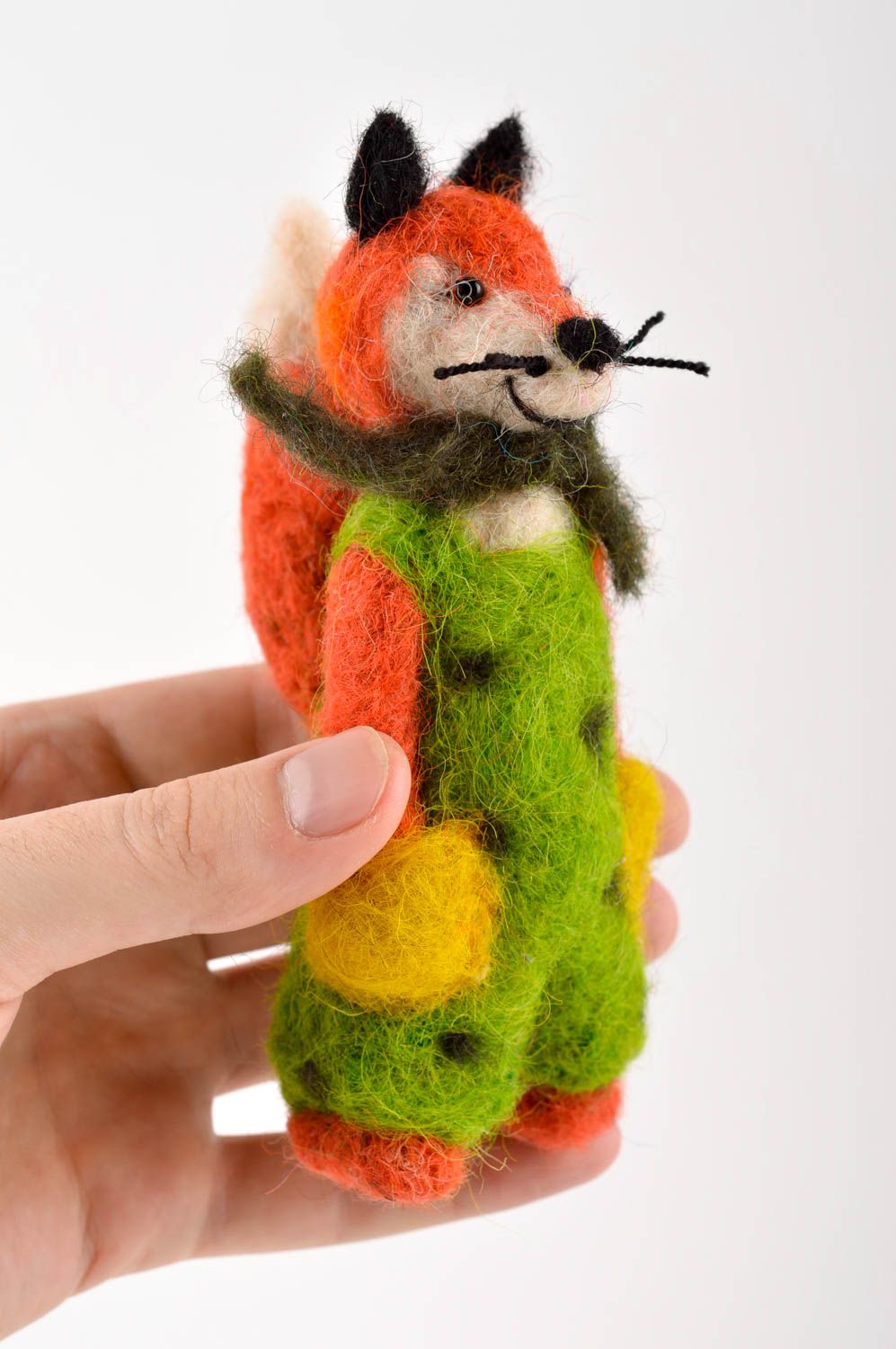 Валяная игрушка ручной работы лис в комбинезоне игрушка из шерсти мягкая игрушка фото 5