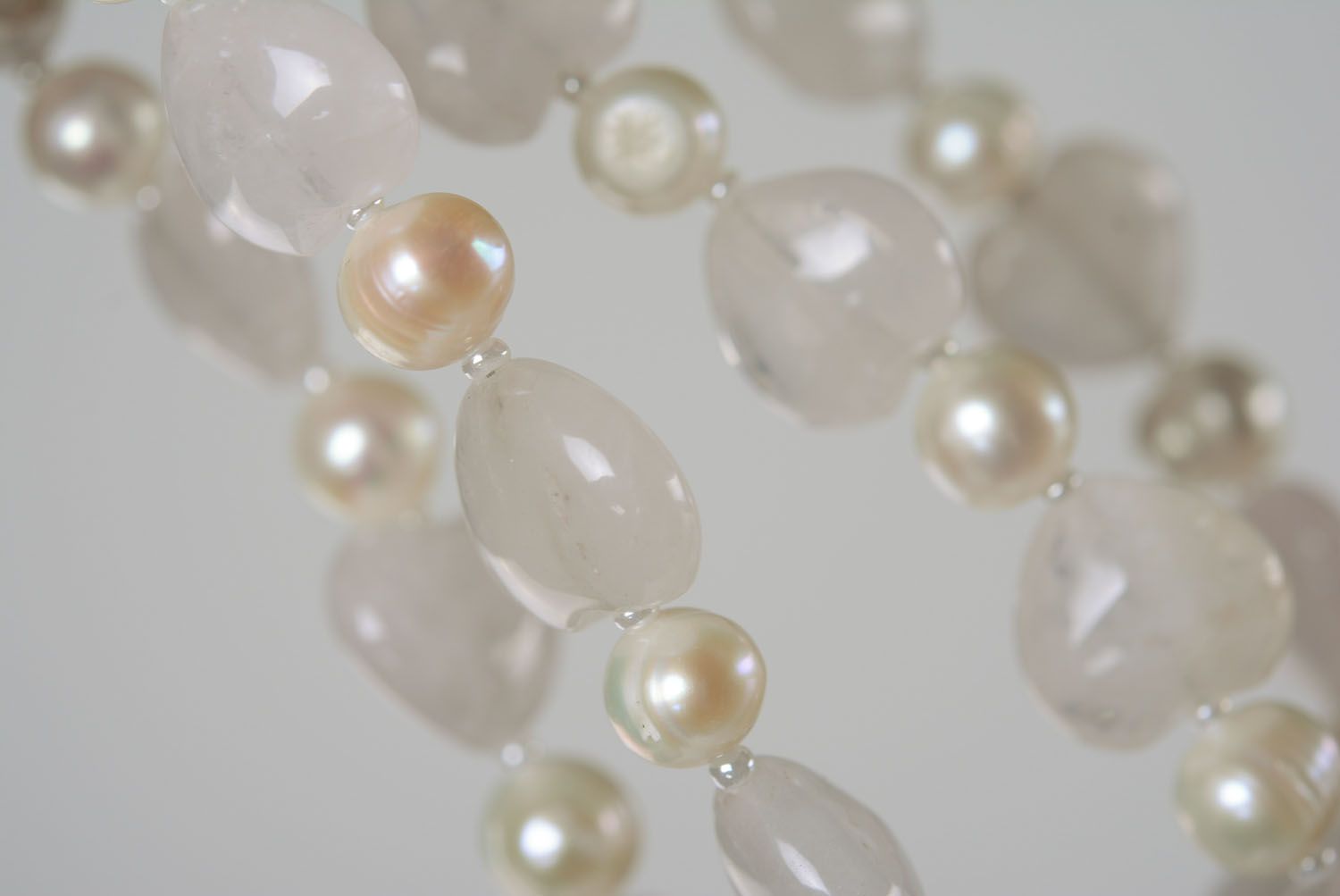 Pearl necklace with quartz photo 5