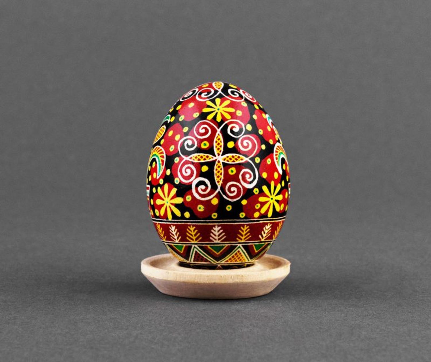 Яйцо, расписанное вручную фото 2