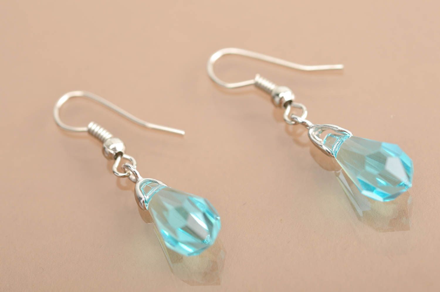 Boucles oreilles pendantes Bijou fait main Cadeau pour femme avec cristal bleu photo 2