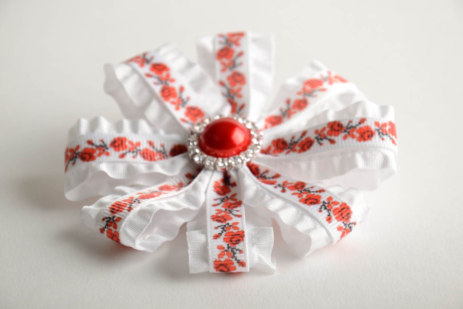 White scrunchy made of rep and satin ribbons with bow handmade designer barrette photo 3