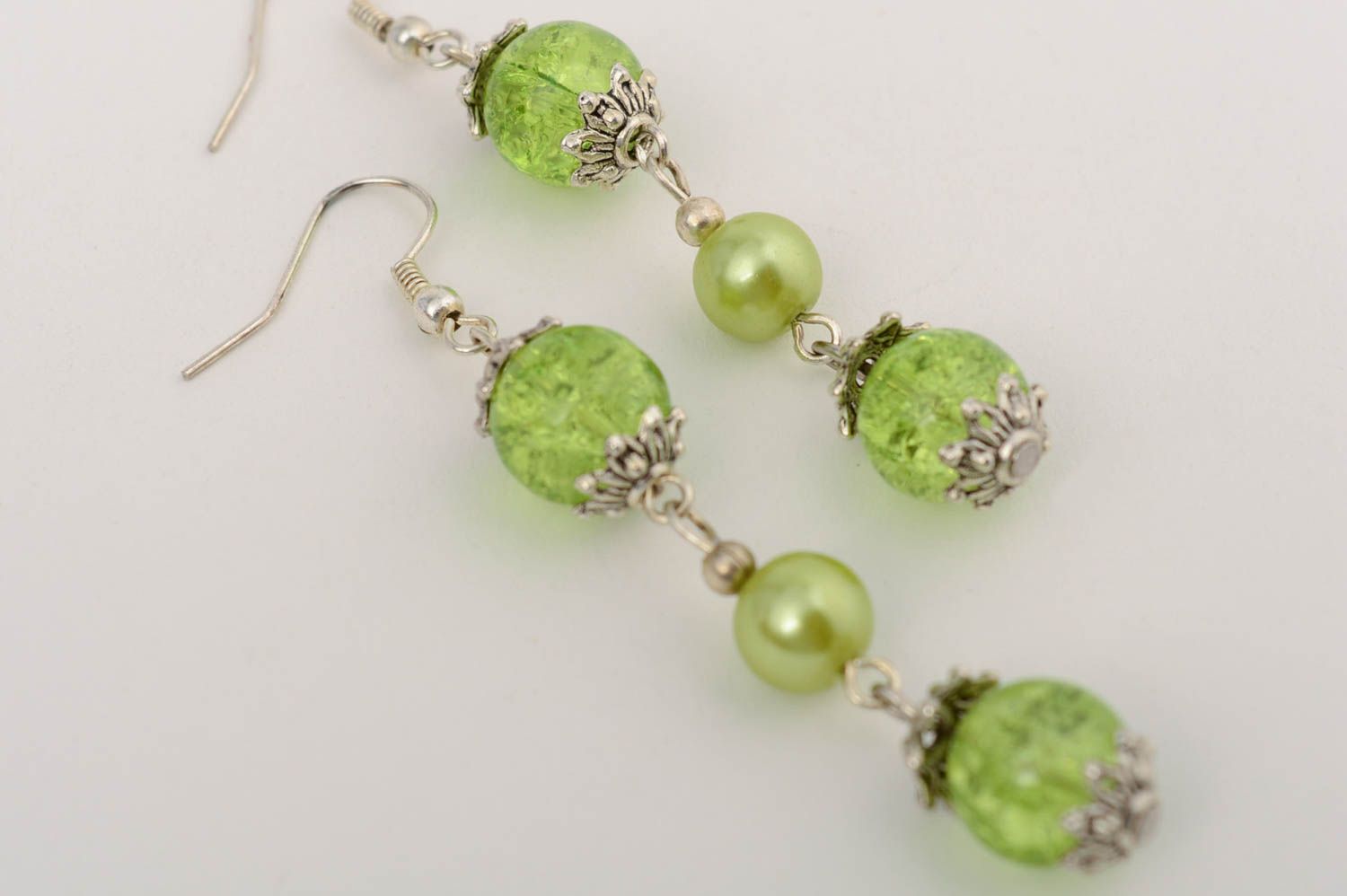 Handmade long dangle earrings with green glass beads and ceramic pearls photo 2