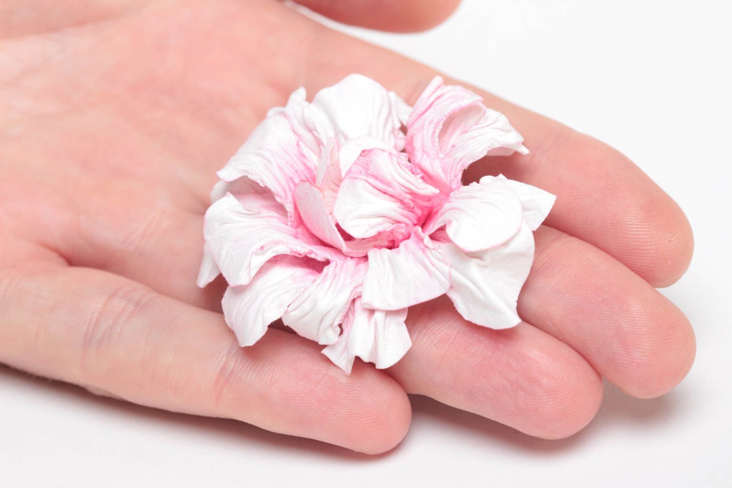 Fleur en papier pour scrapbooking faite main décorative peinte couleur rose pale photo 5