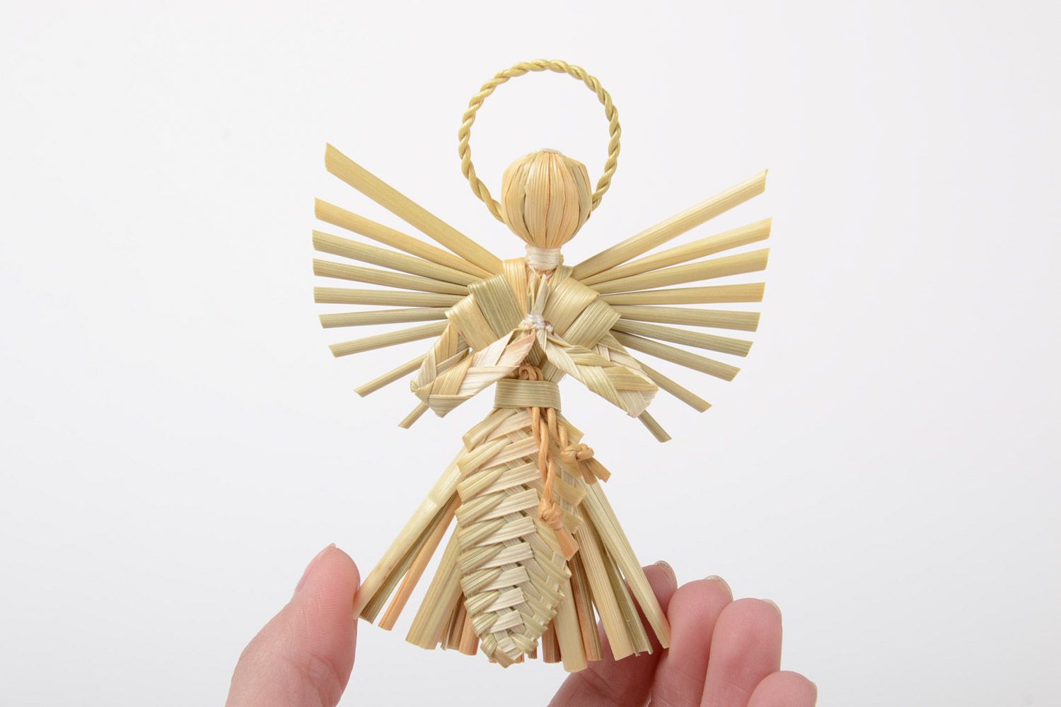 Wall hanging decoration hand made of natural straw in the shape of guardian angel photo 5