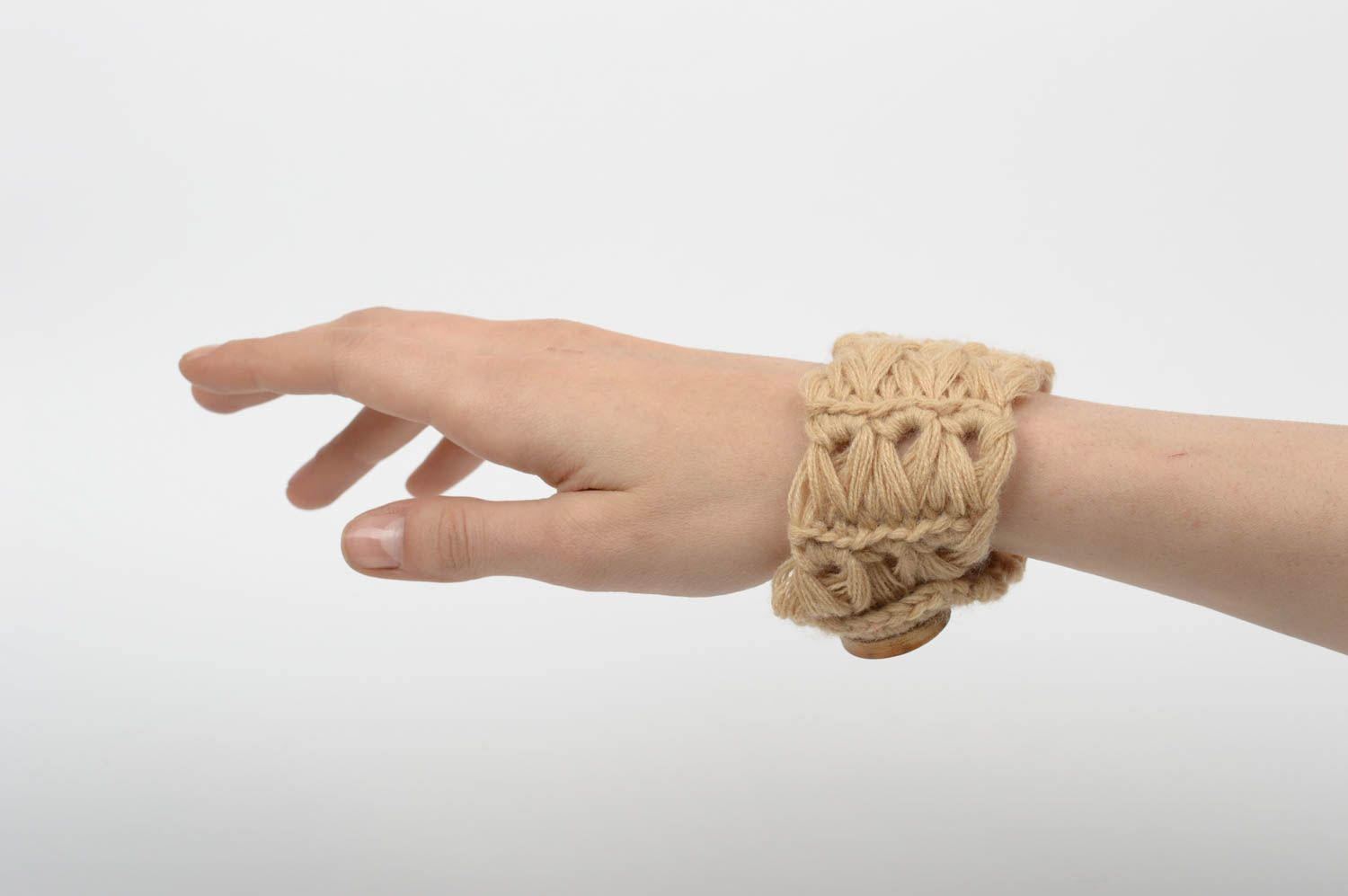 Bracelet textile Bijou fait main Accessoire femme en fils design large photo 1
