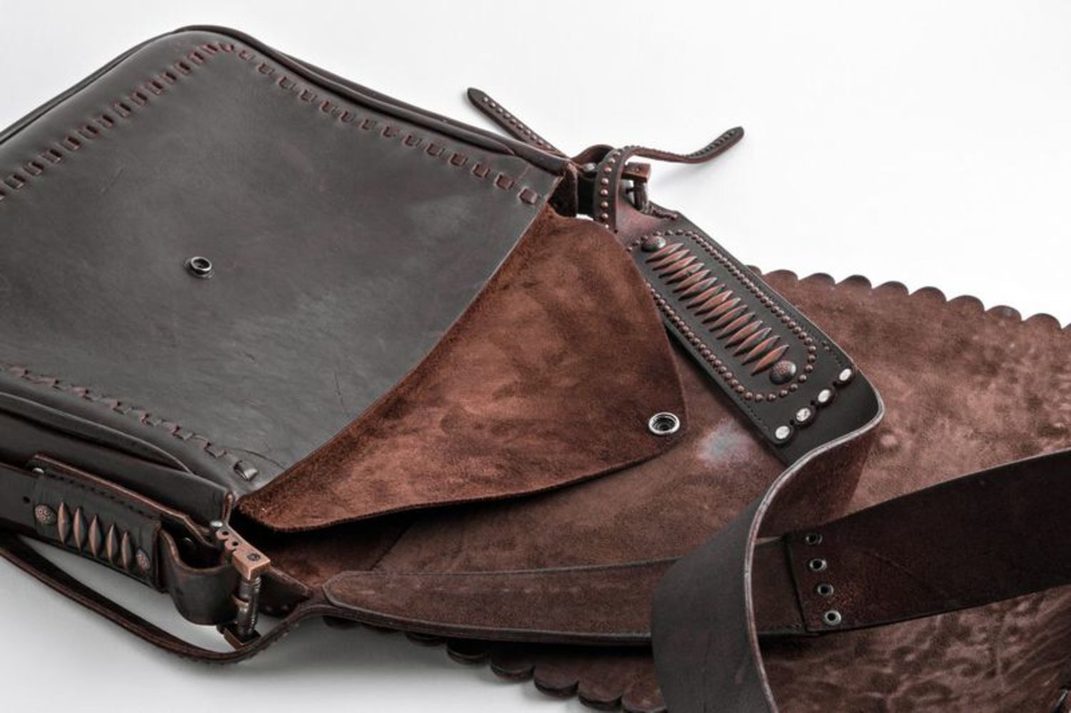 Handmade designer's leather bag photo 5
