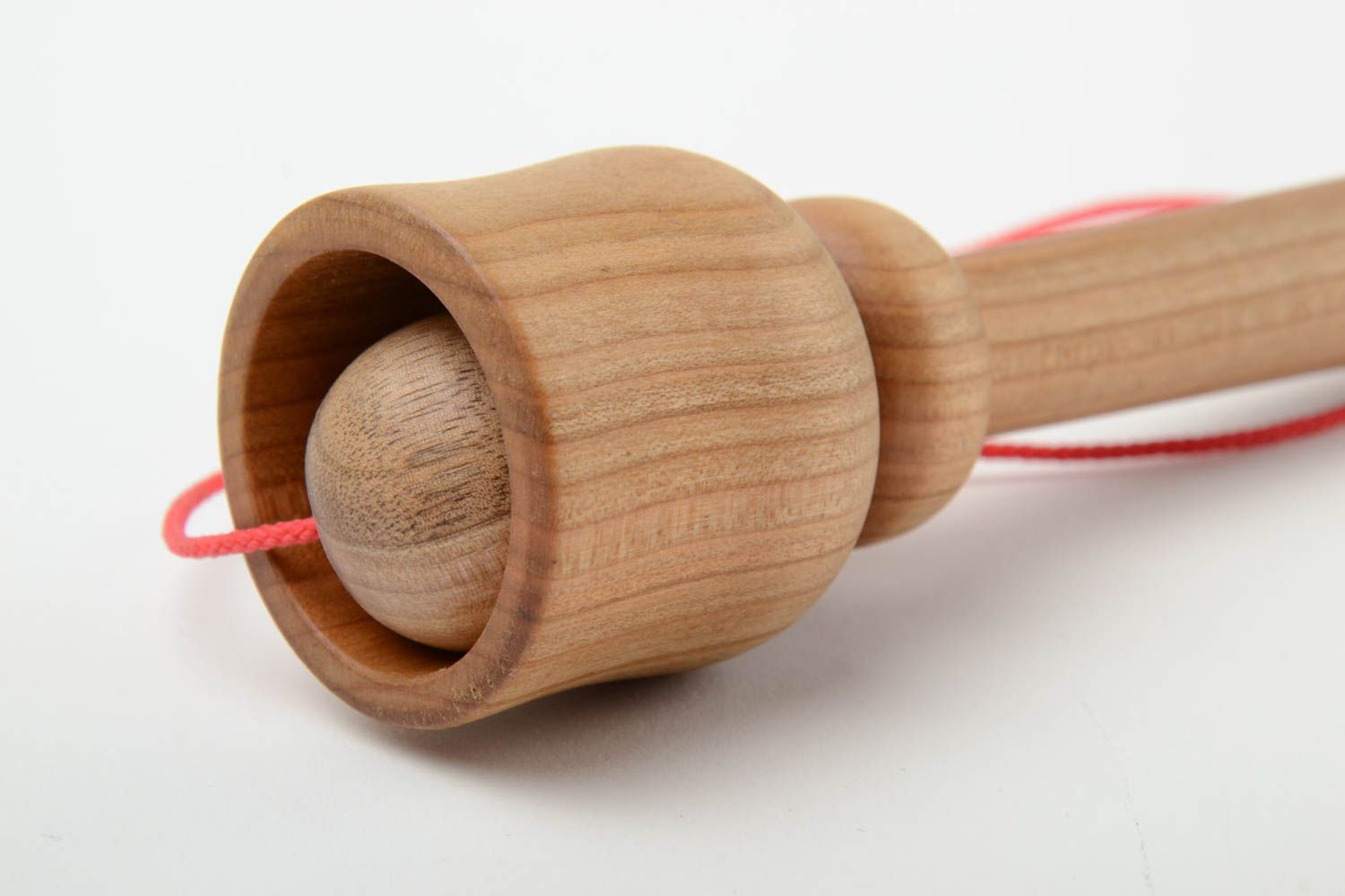 Originelles interessantes handmade Öko Spielzeug aus Holz mit Öl durchtränkt foto 3