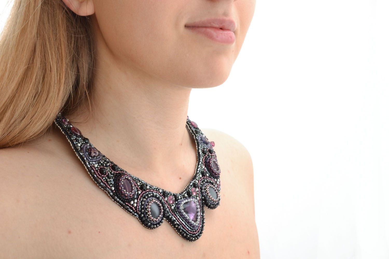 Evening necklace with natural stones photo 5