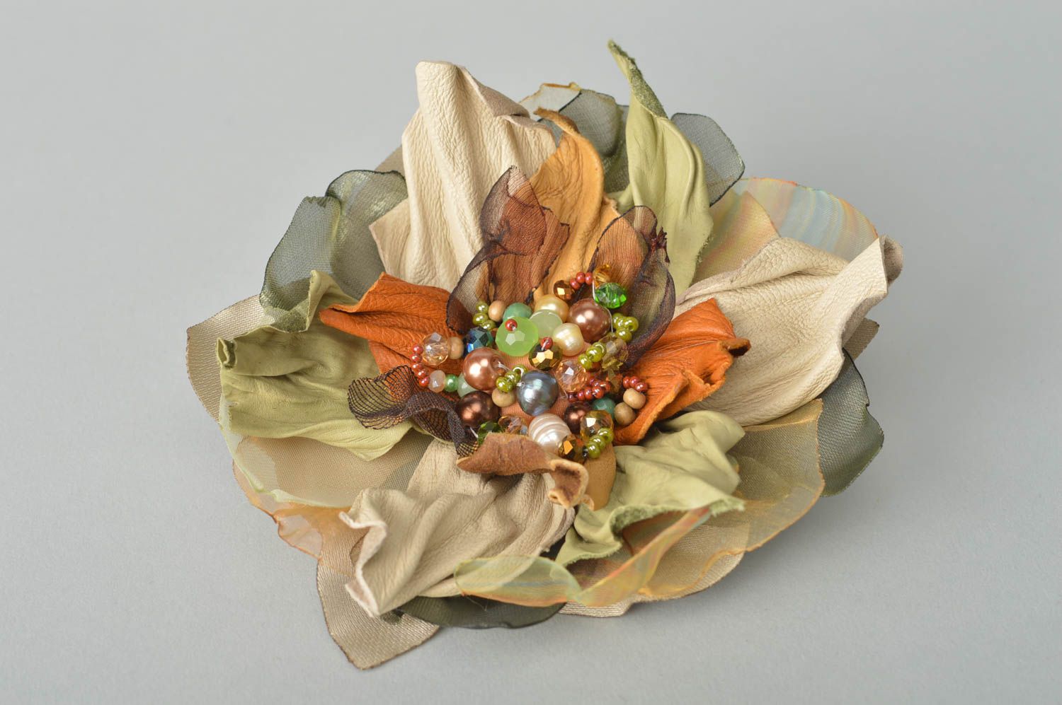Broche Barrette en cuir faite main grande fleur Cadeau pour femme Perce-neige photo 2
