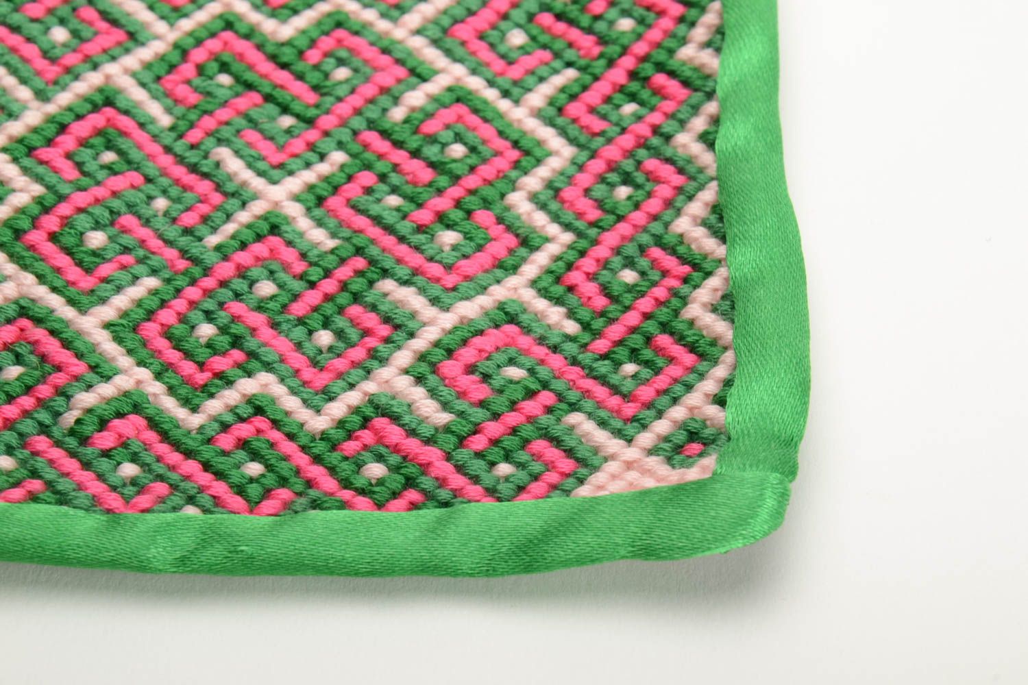 Petite sous-tasse textile verte tressée en fils moulinés faite main originale   photo 4